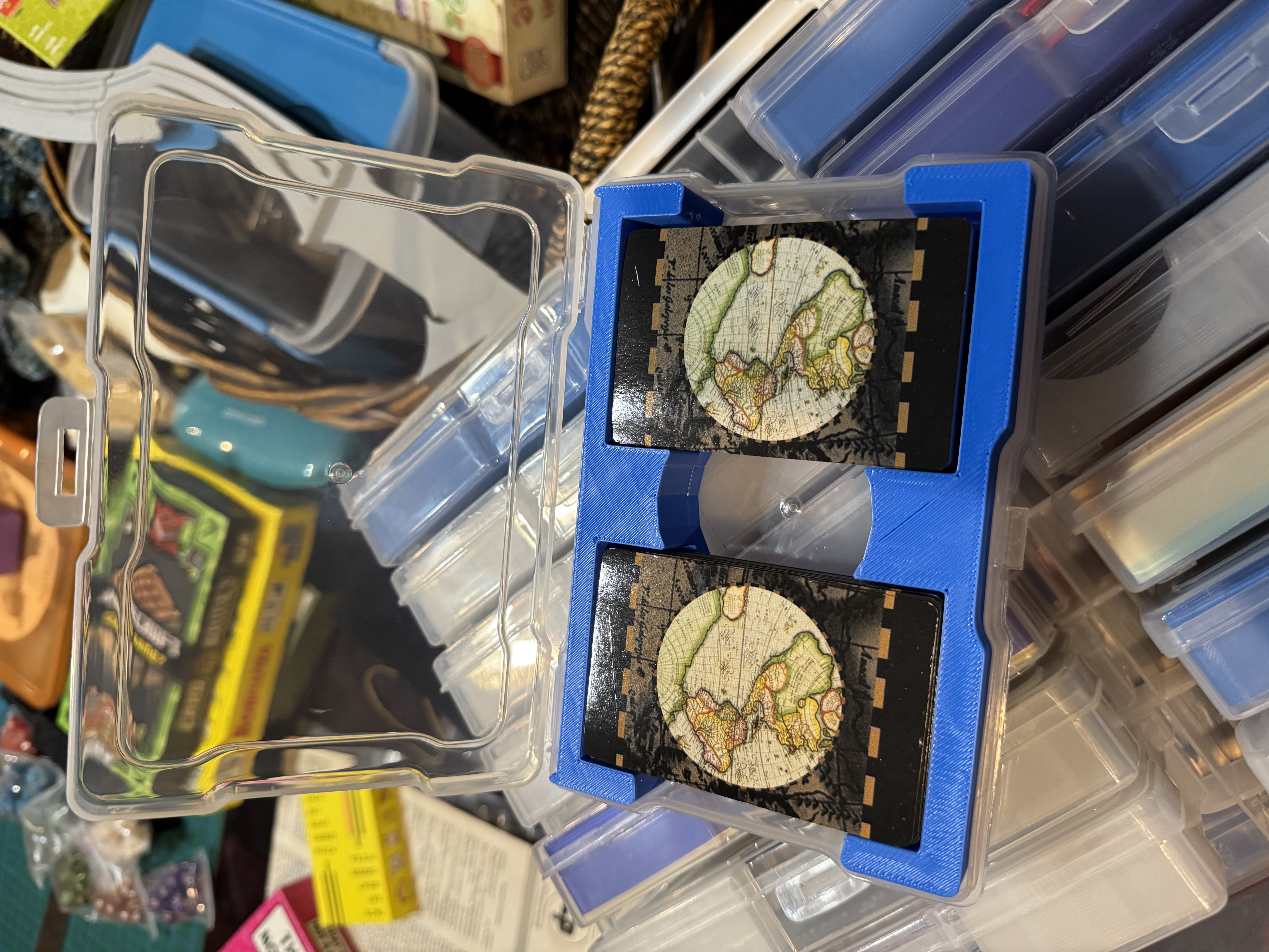 Photocaddy for 2 decks of cards