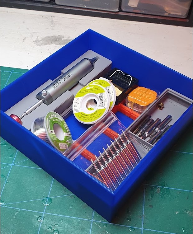 Gridfinity compatable underdesk box