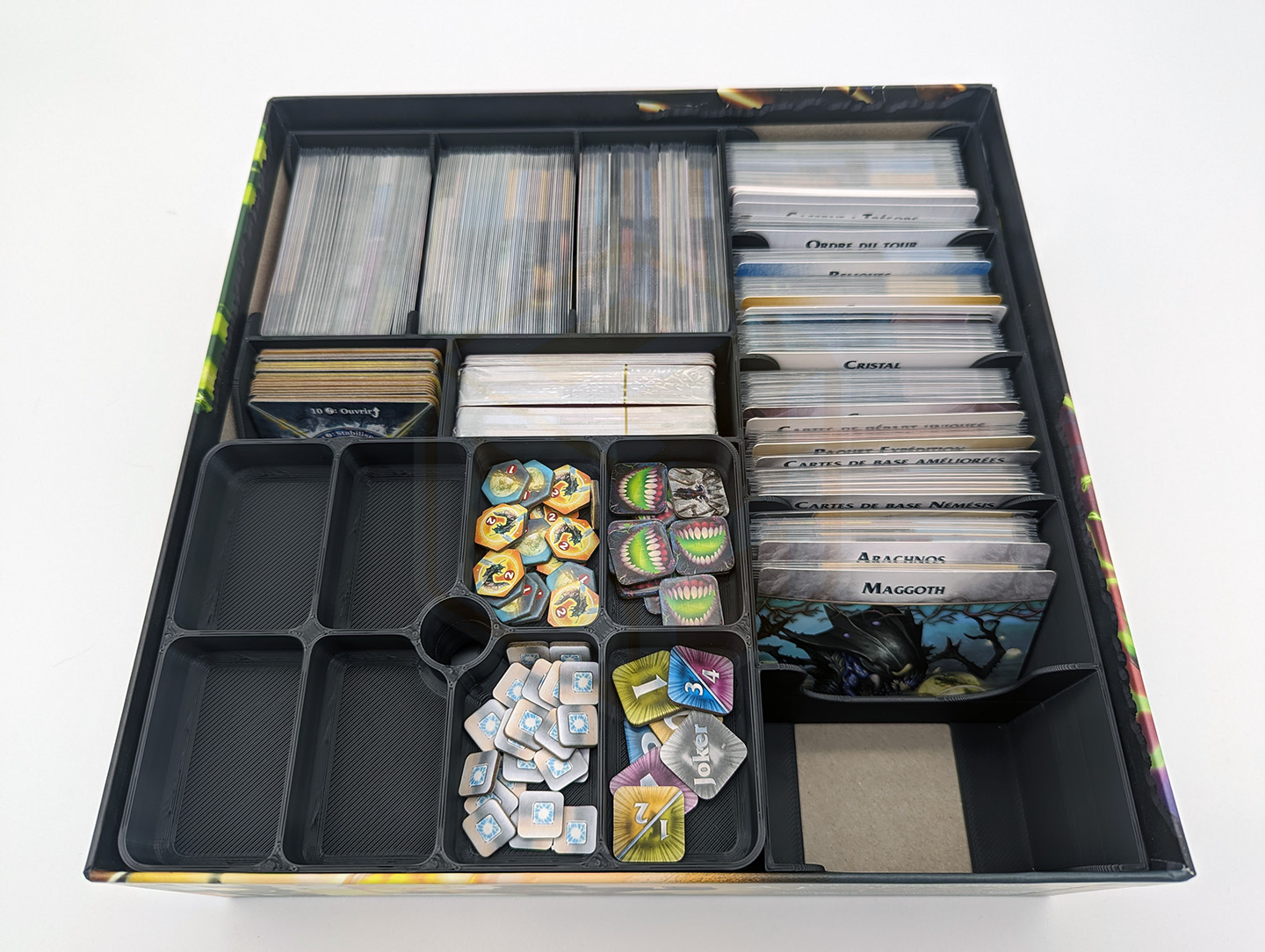 Insert de rangement pour le jeu Aeon’s End : Une Ère Nouvelle de Matagot. (boite Fr uniquement)