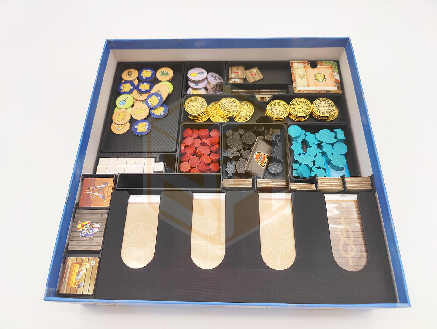 Organizing insert for Maracaibo board game by Super Meeple