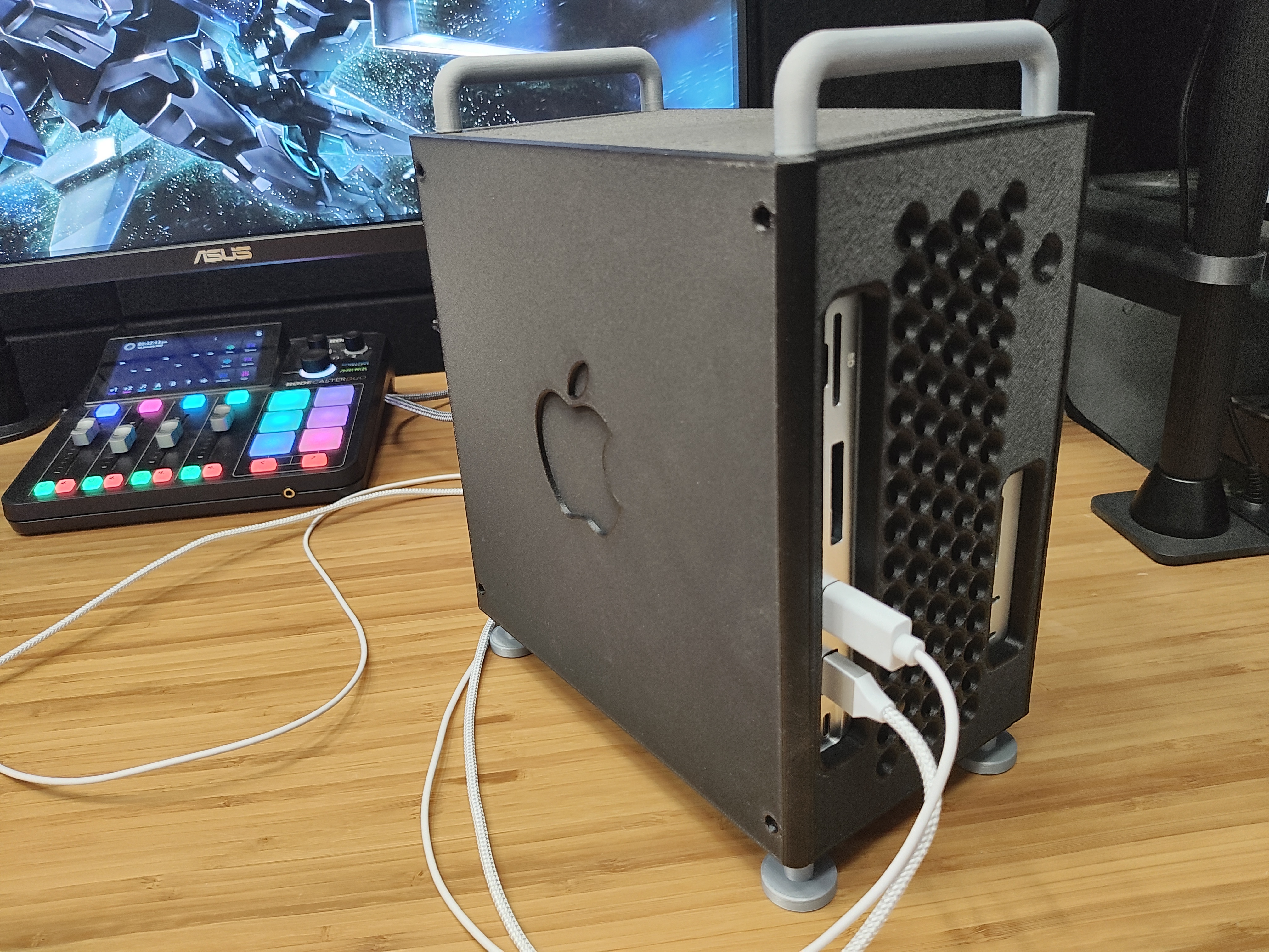 Case for Mac Studio Computer with External USB Hub