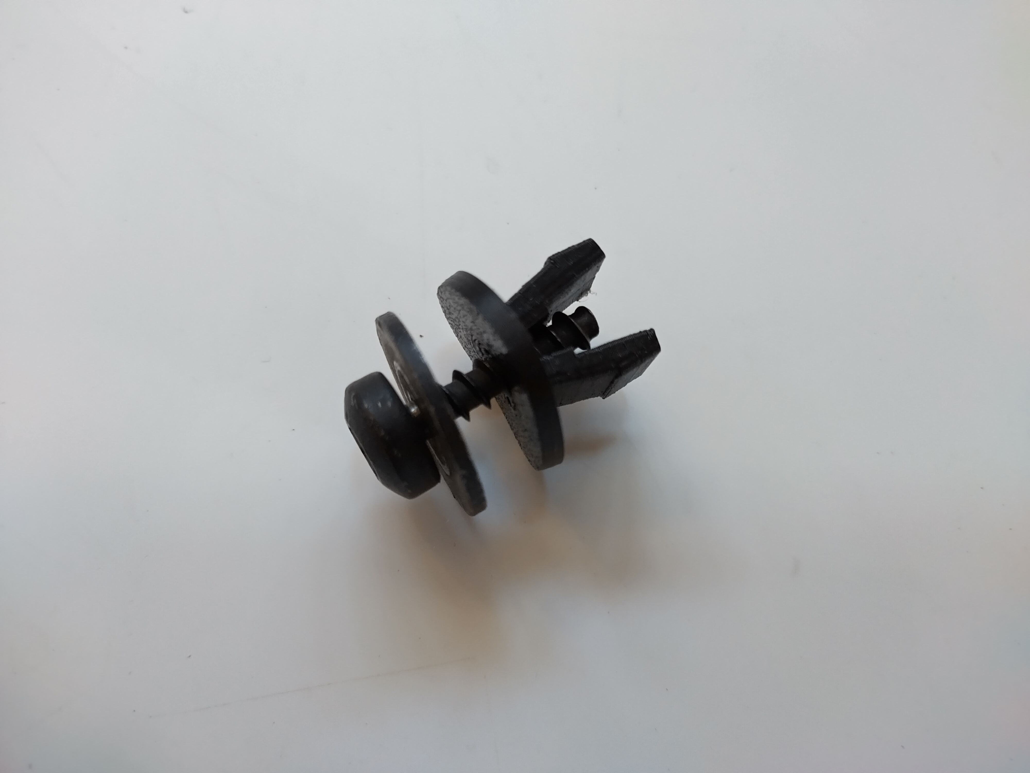 Expansion locknut for Ford car models