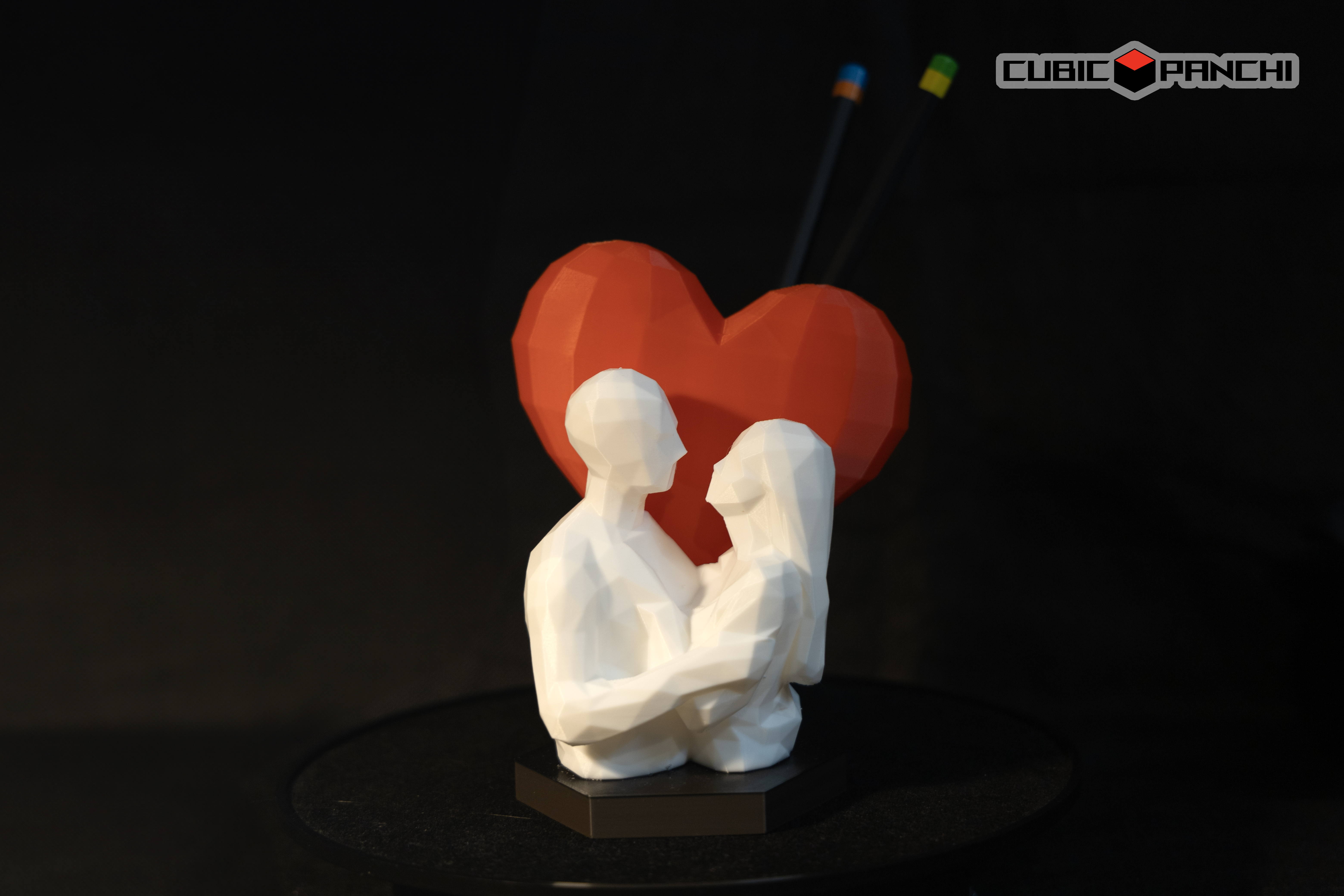 Couple Heart Penstand