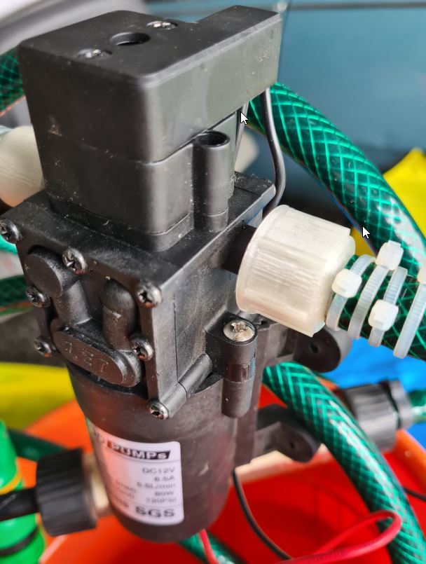 18mm Threaded to 12mm Garden Hose adapter