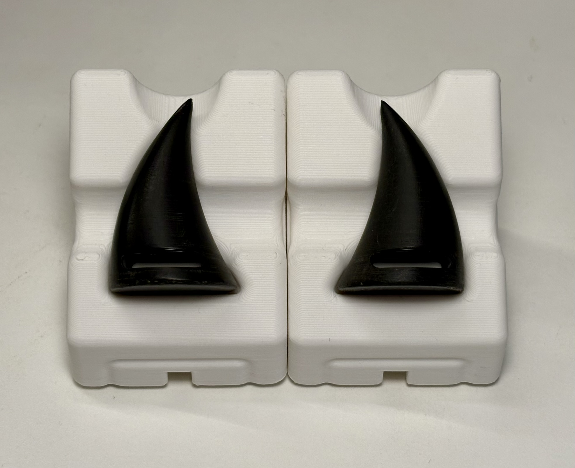 Miniatura 2 do modelo 3D Display for Devil Horns