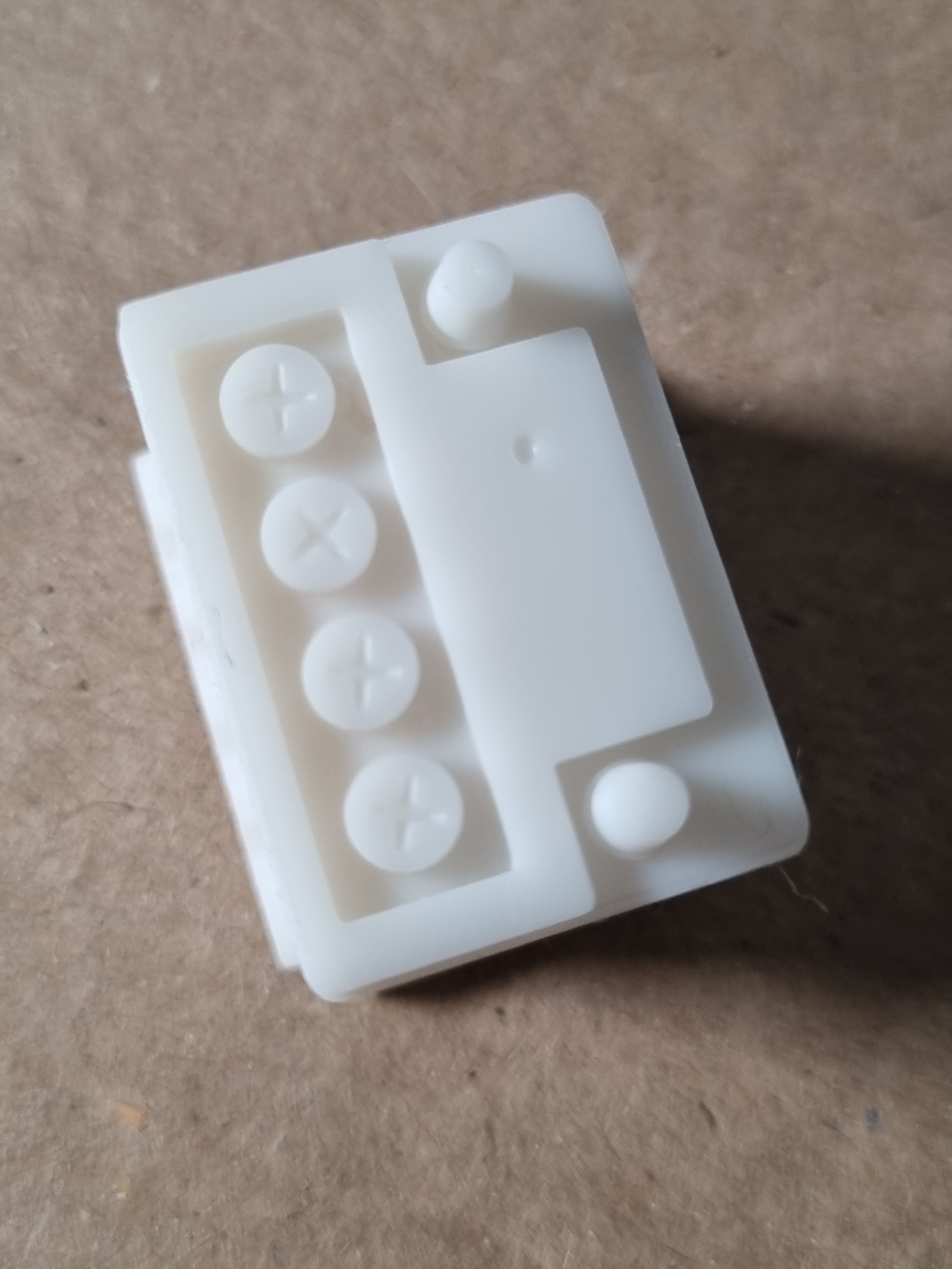 Small Rechargeable Battery - Rust — miniatura 3
