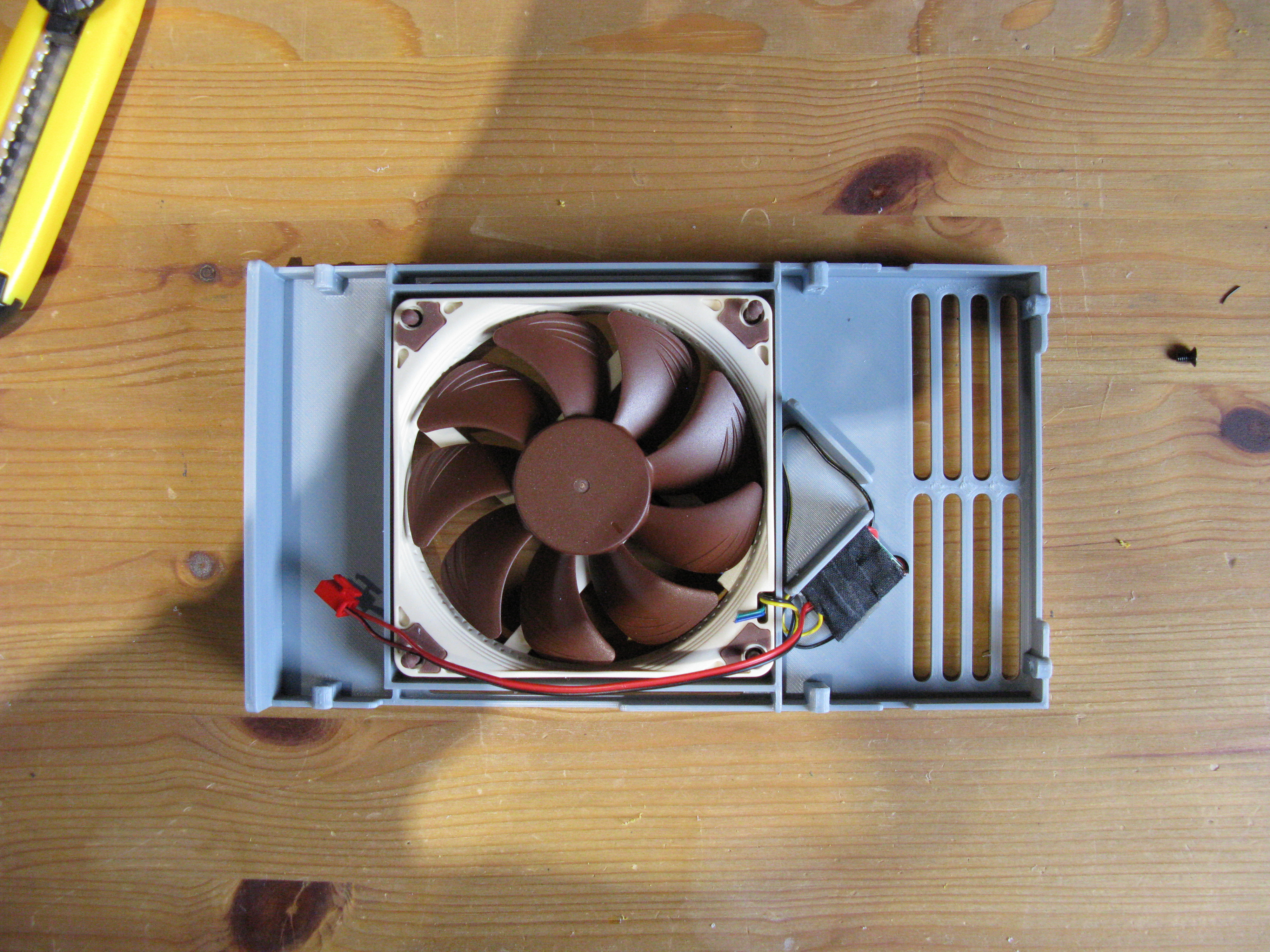 Netzteilabdeckung Neptun 4 plus für 92mm Lüfter / Power supply cover Neptun 4 plus for 92mm fan