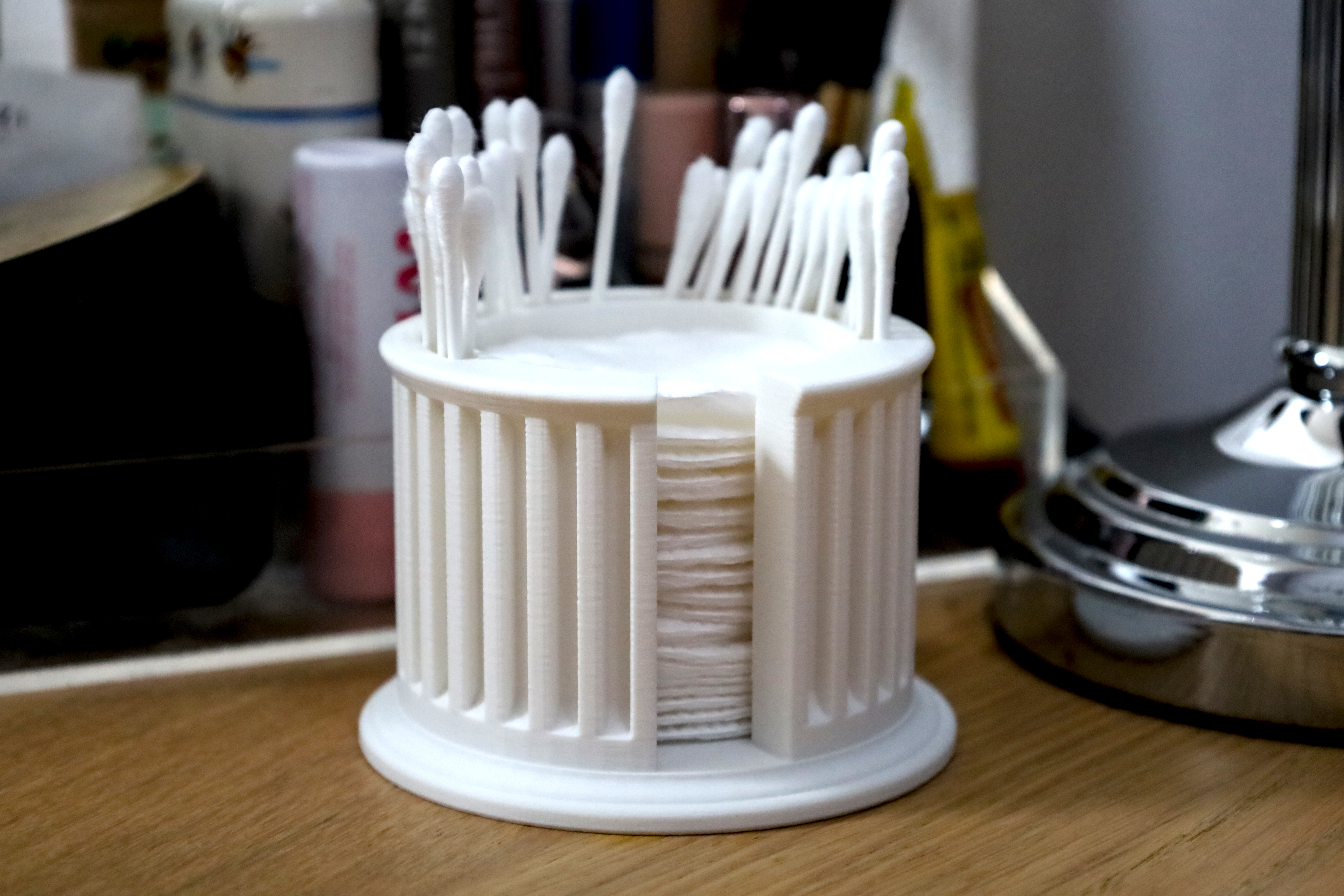 Greek cotton pads and cotton swabs pillar