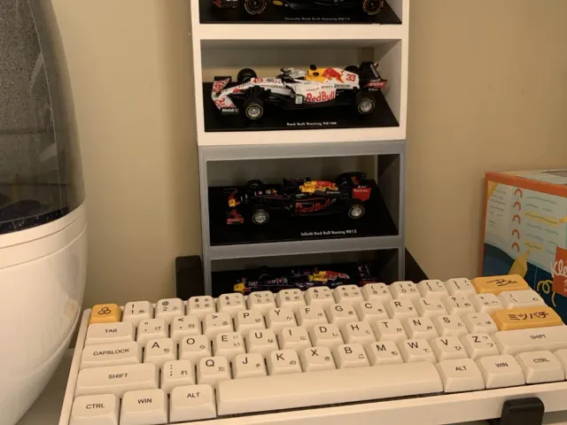 Bburago 2-Layer 1:43 Scale F1 Diecast Display