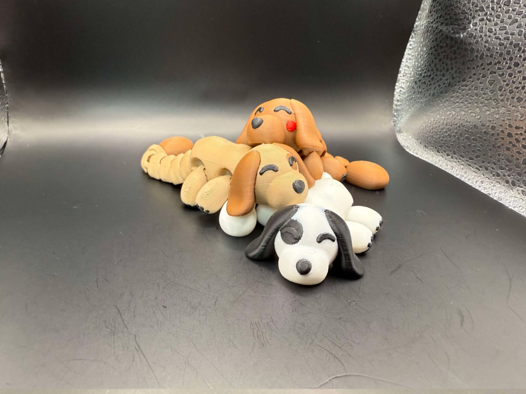 Cute Tiny Articulated Doggie (3 tail lengths)