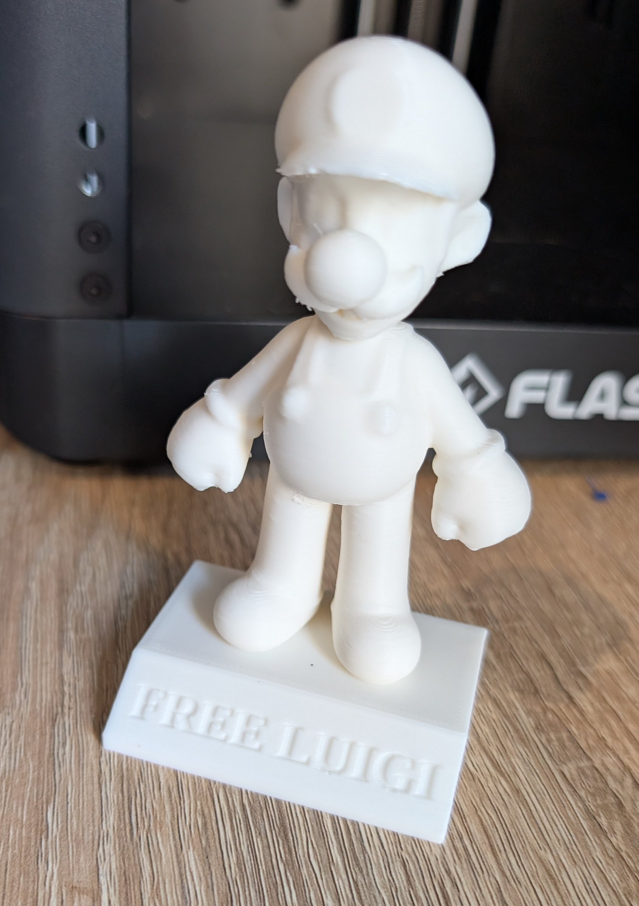 Free Luigi! — miniatura 2