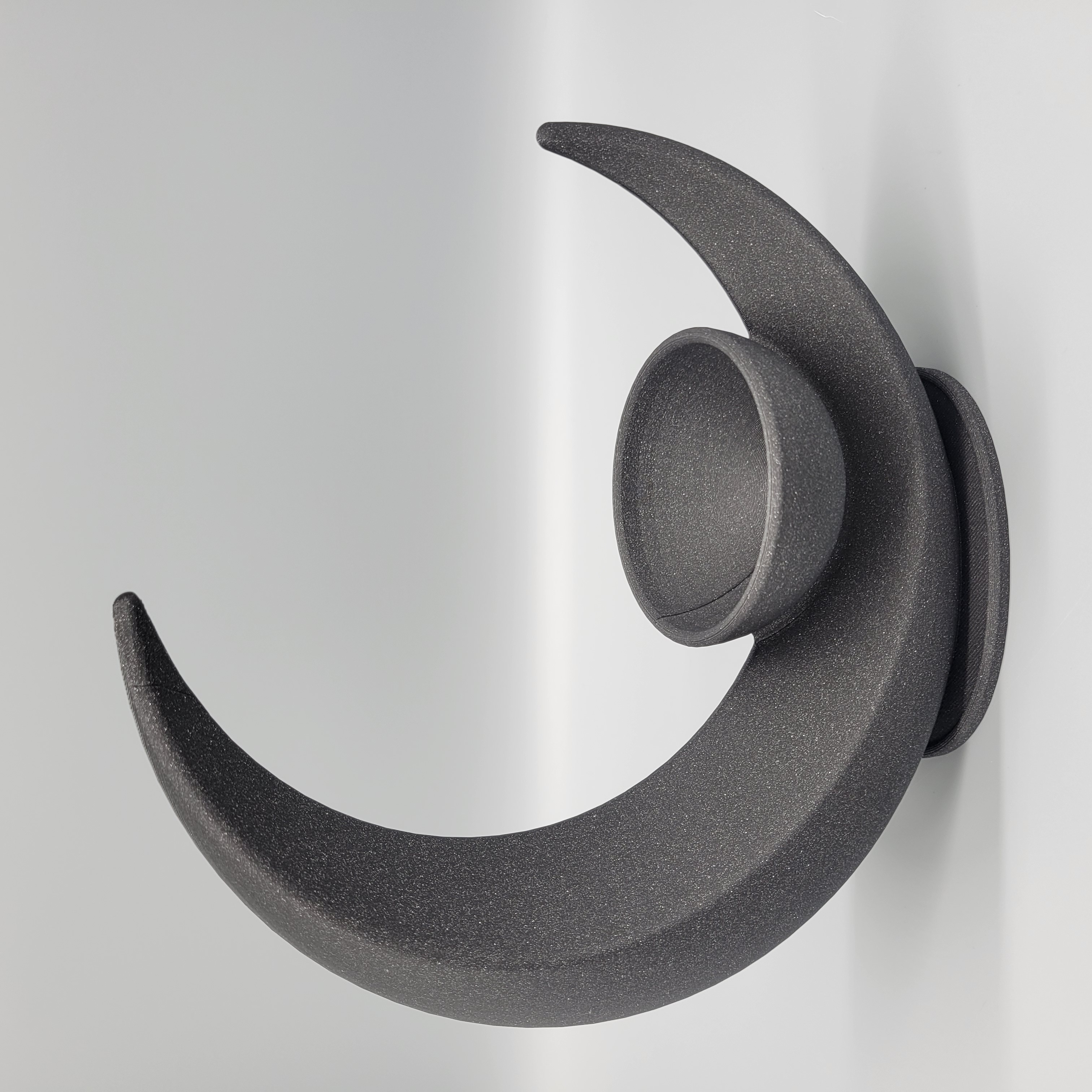Miniatura 2 do modelo 3D Crescent Moon Planter