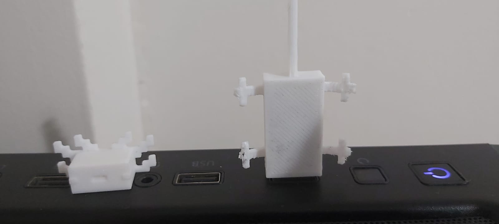 Minecraft Axolotl USB Cover