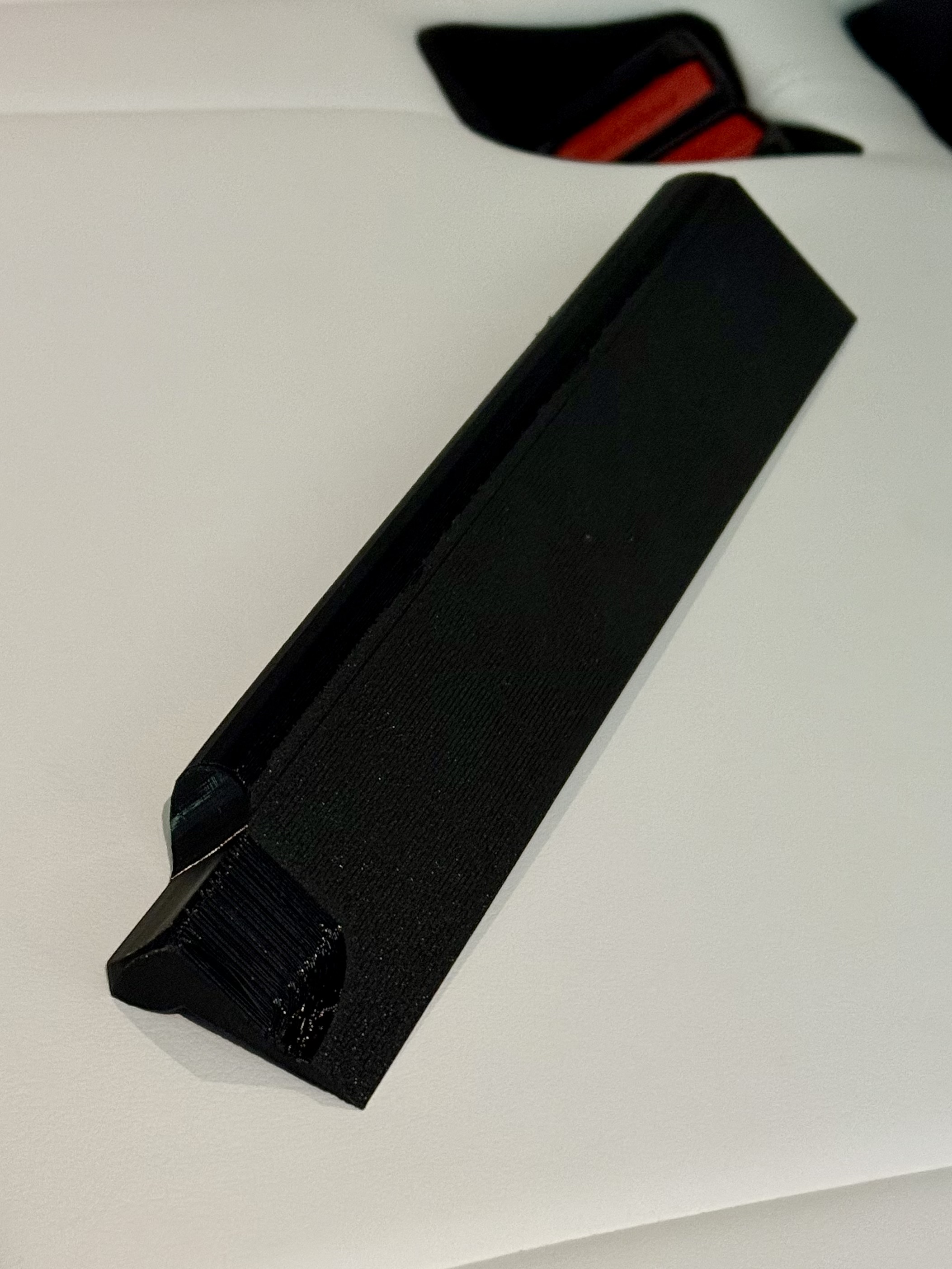 Miniatura 2 do modelo 3D Tesla window wedge