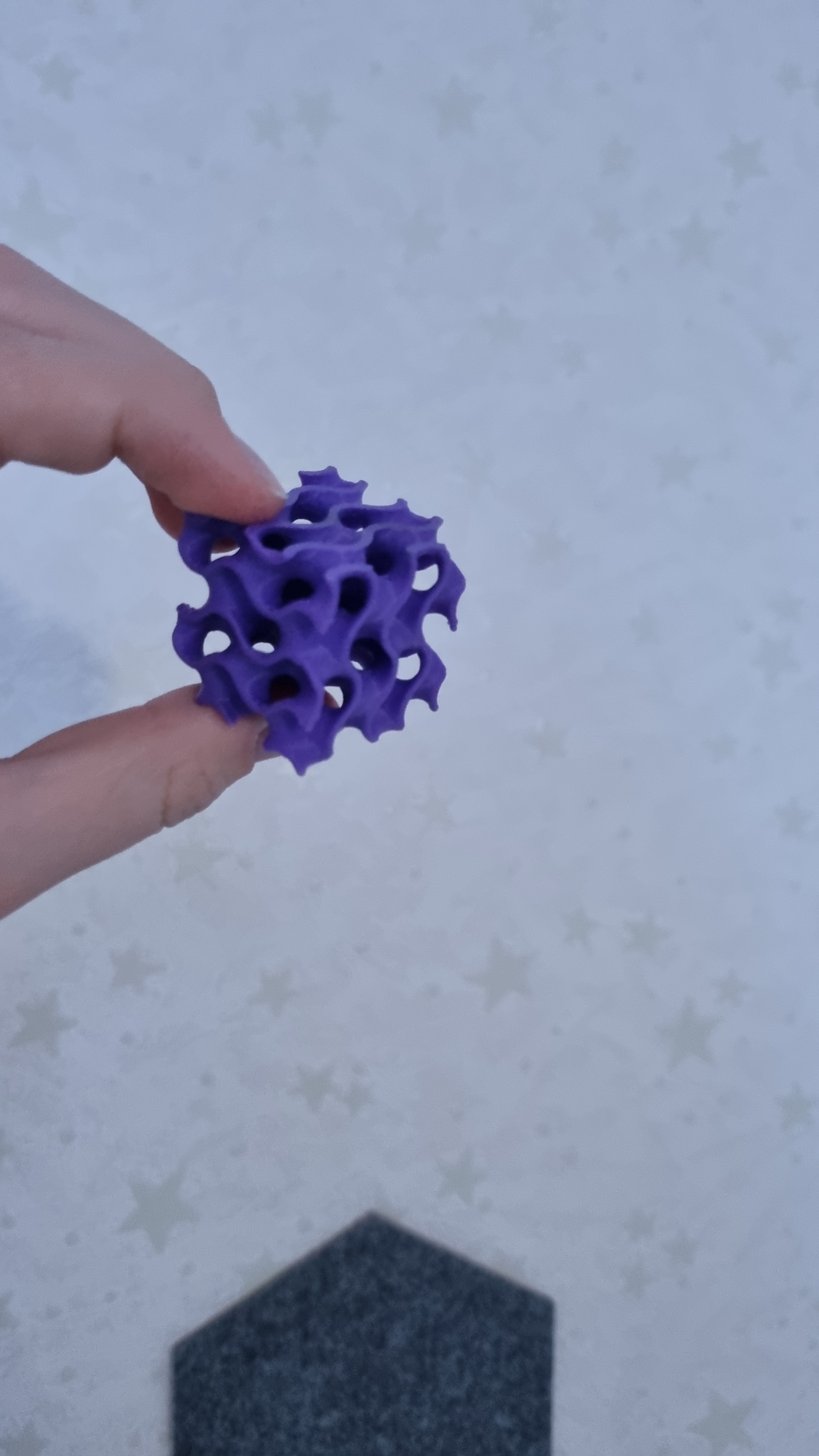 Gyroid — miniatura 2