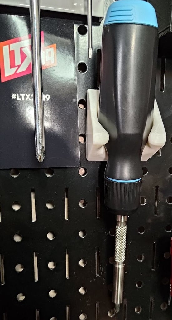 LTT Screwdriver holder for standard pegboard