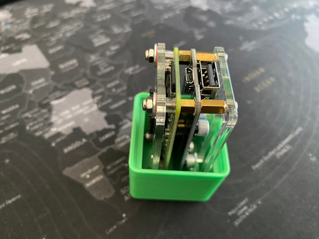 Gridfinity holder for Raspberry Pi Zero with USB Hub Hat and acrylic case