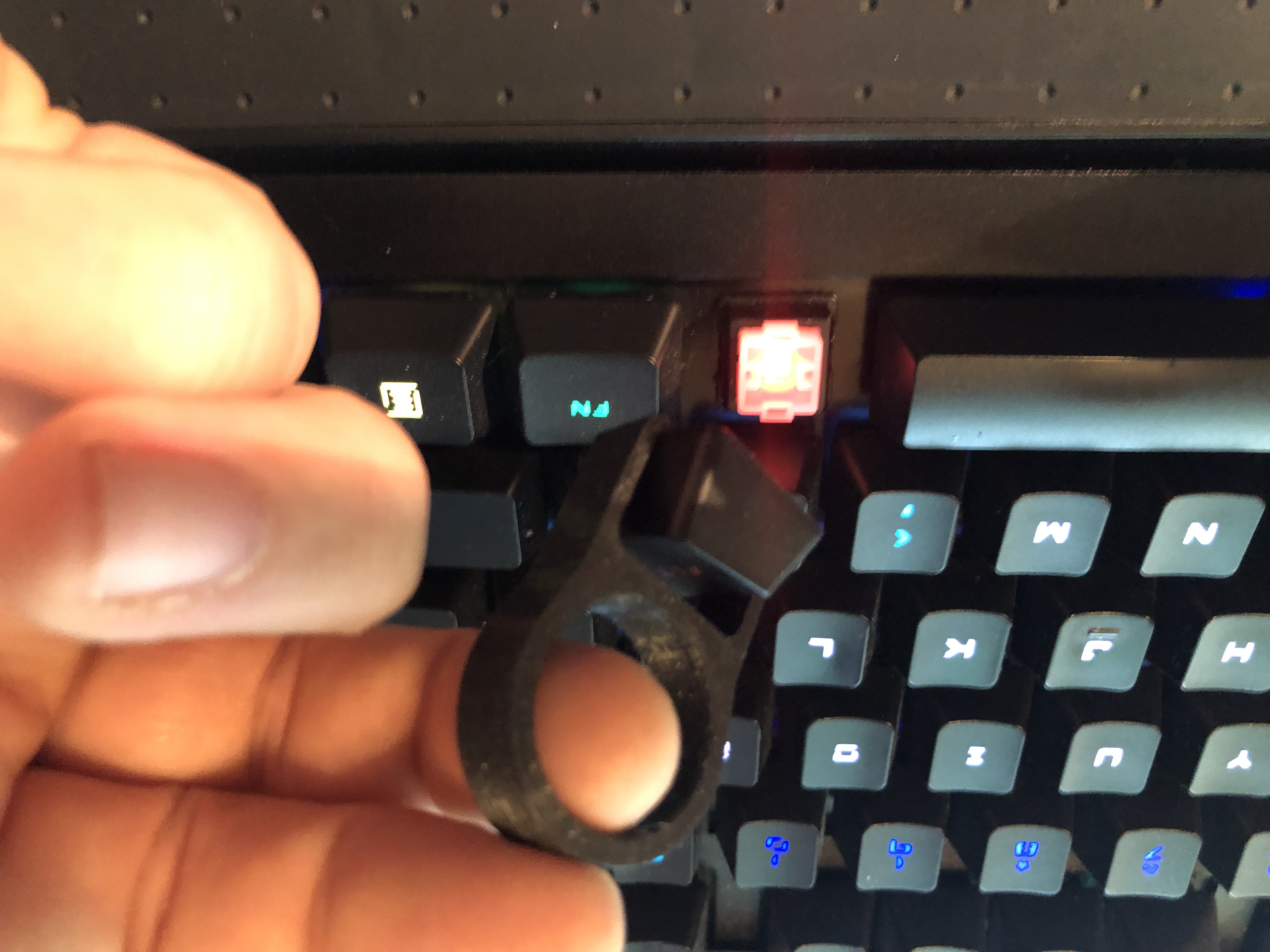Miniatura 4 do modelo 3D Keycap puller