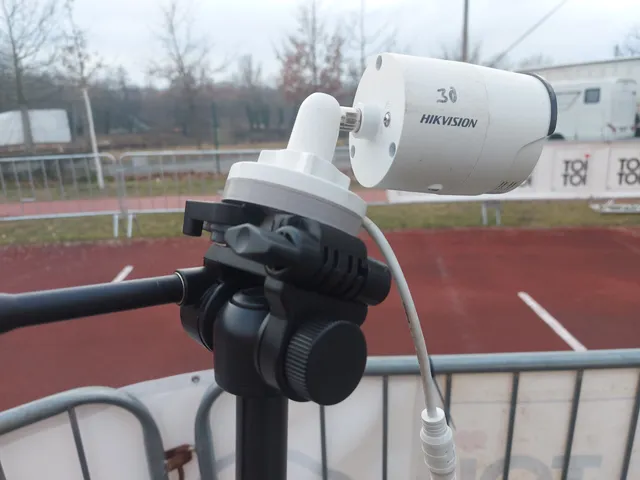 Reduction HikVisinon wall mount for Hama tripod mount