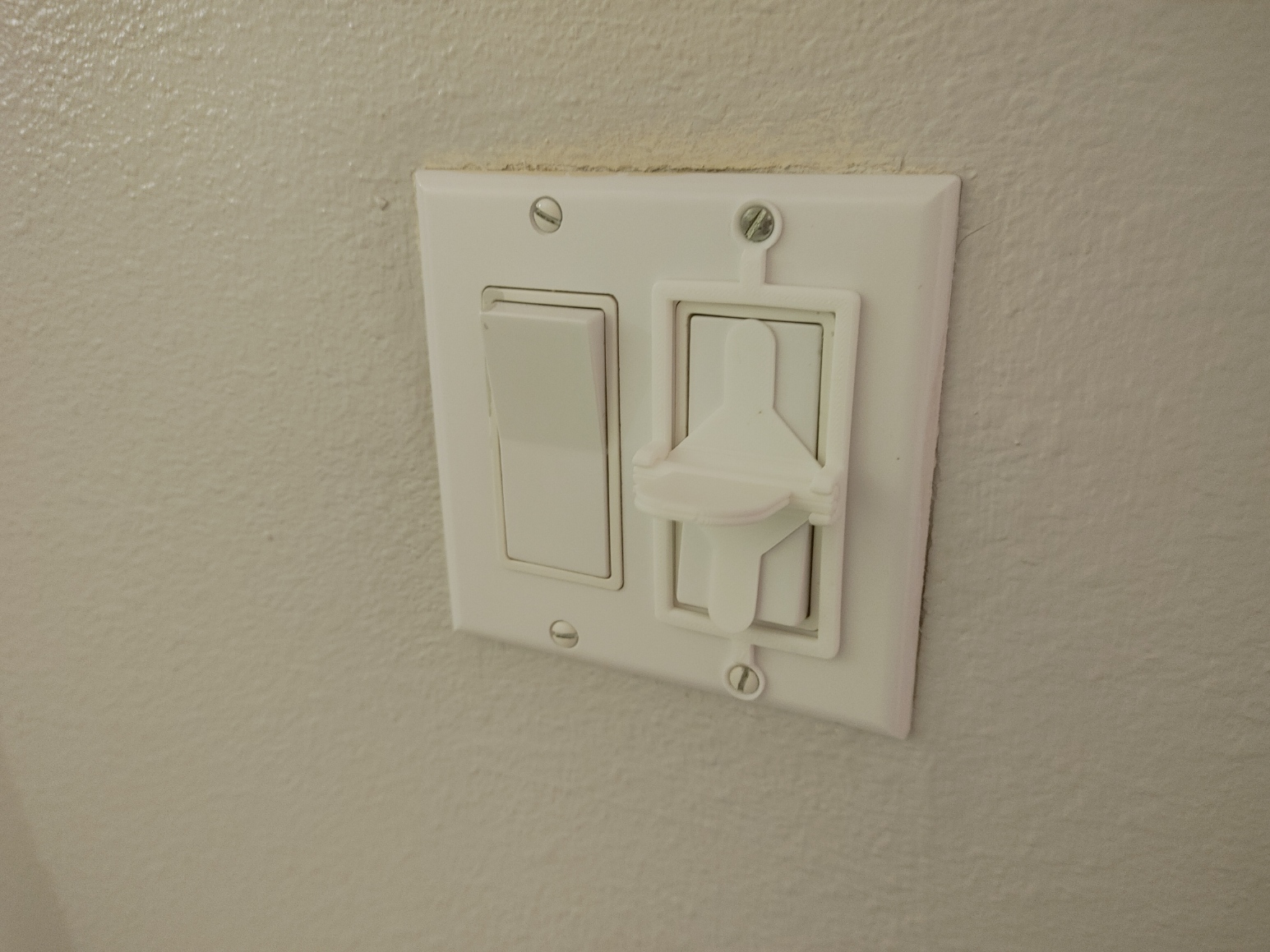 Rocker Light Switch Assist (for toddlers)