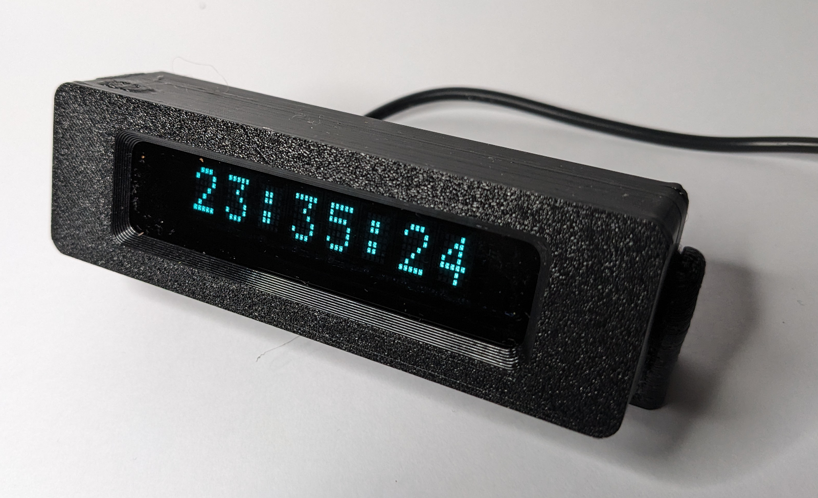 Miniatura 4 do modelo 3D Case for VFD Display clock