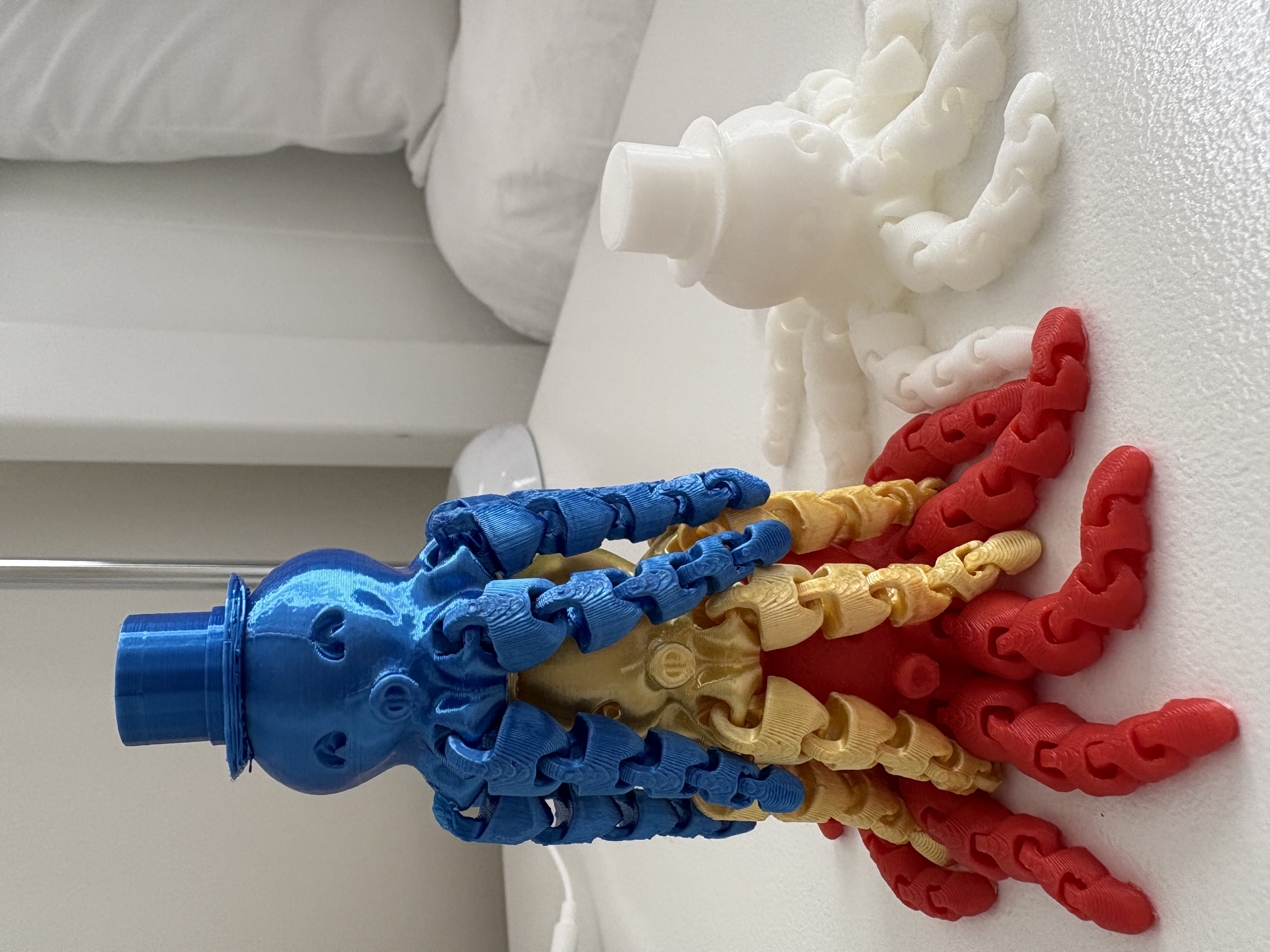 Cute Articulated Octopus with top-hat