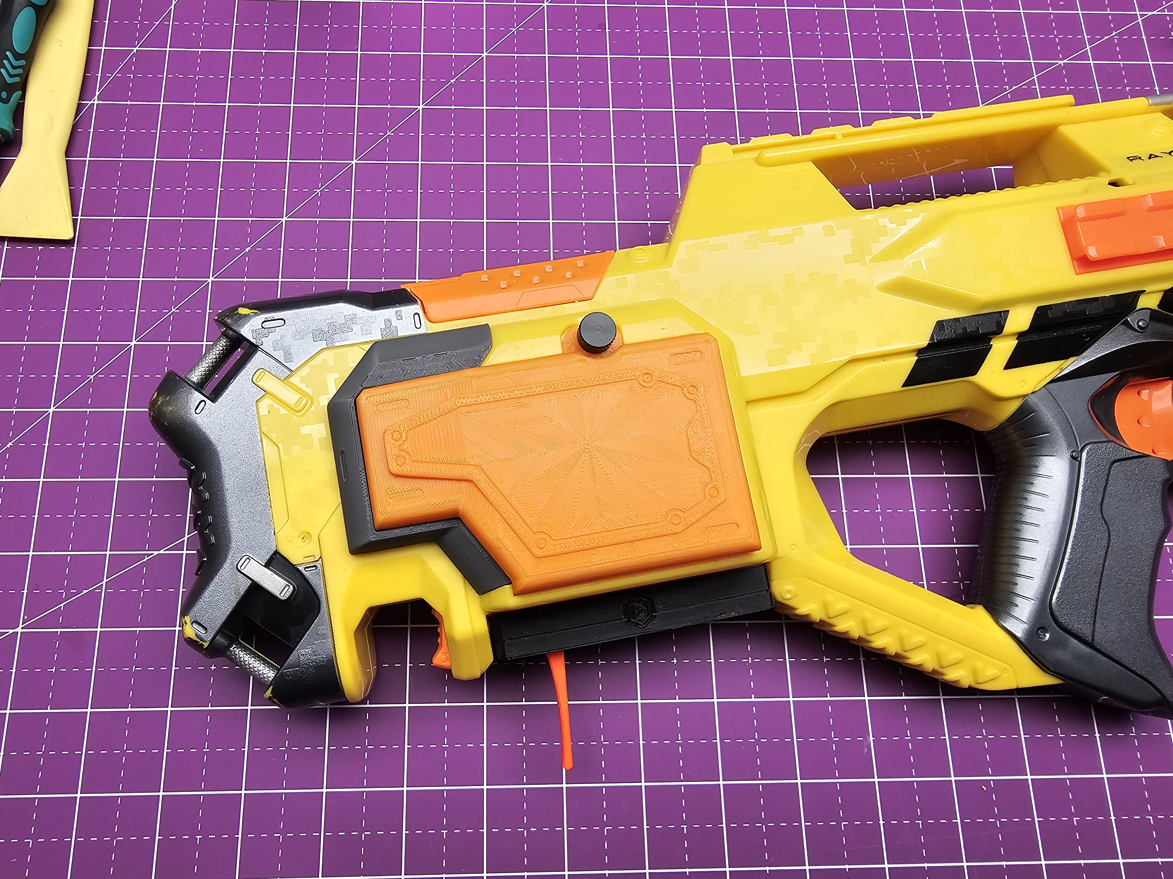Nerf Rayven battery tray/door expansion