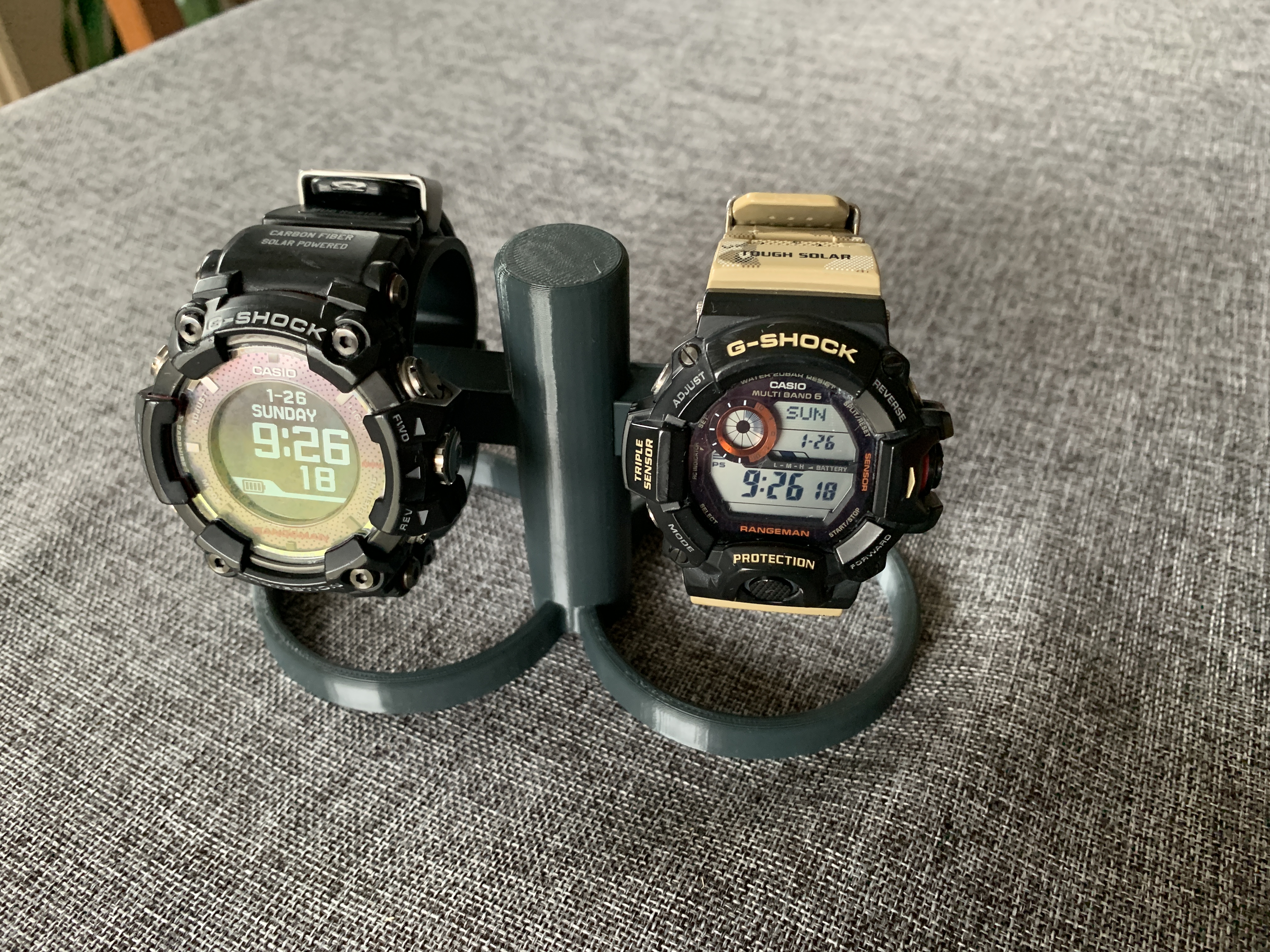 Stojánek na hodinky / Watch stand
