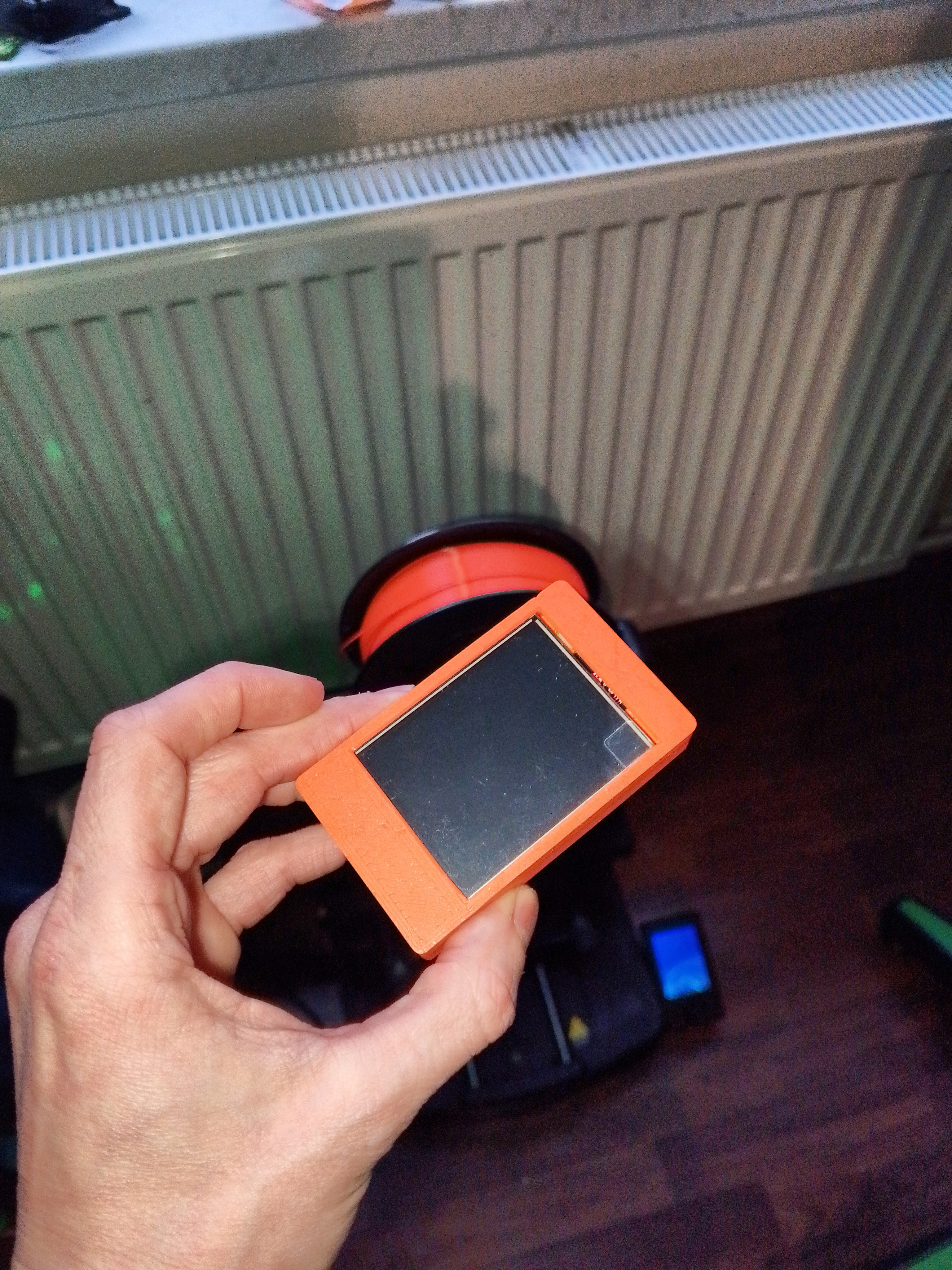 CYD 2.4 ESP32-2432S024R ESP32-2432S024C Housing Remixed