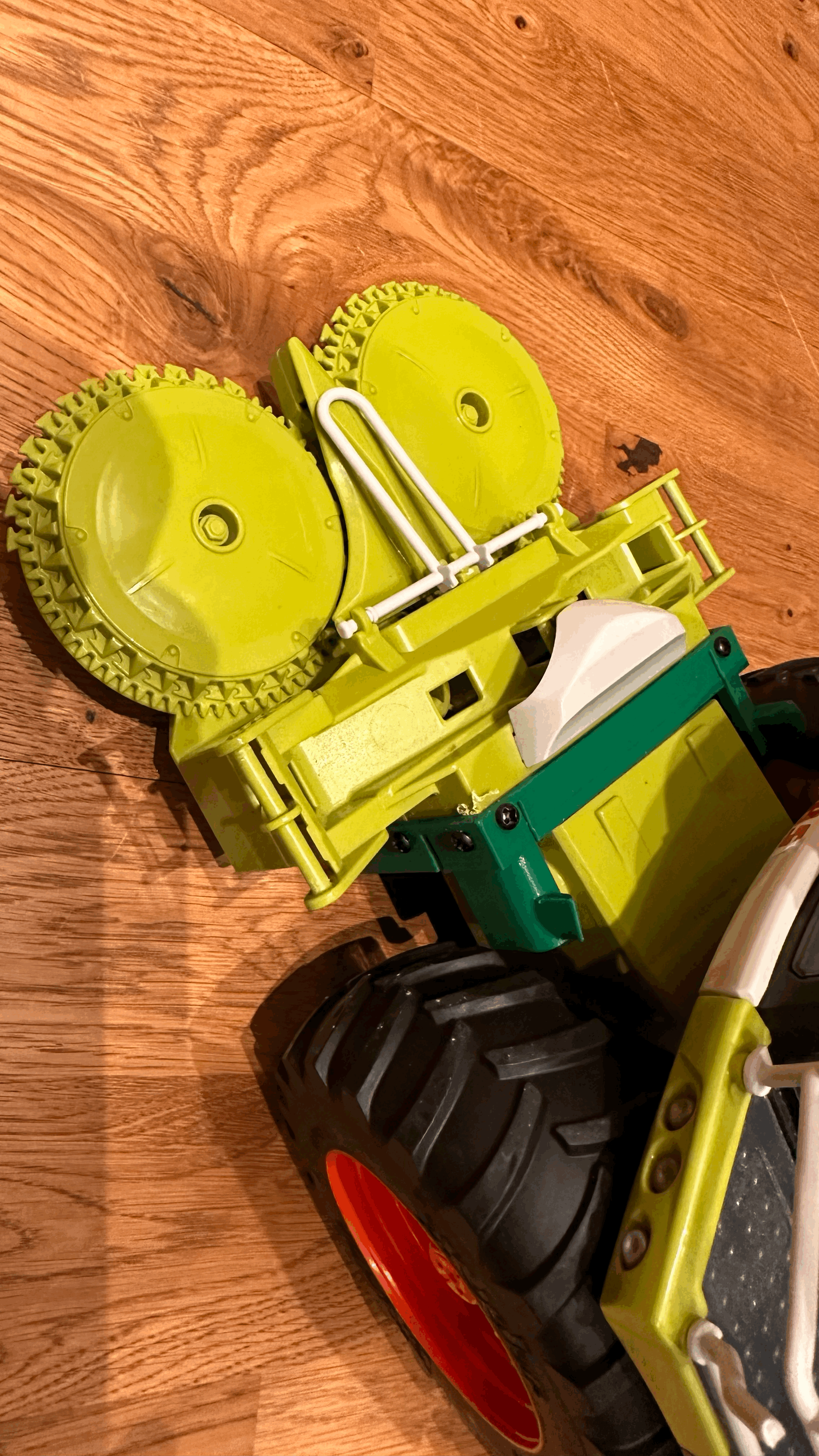 Repair Bruder Claas CornChopper 980