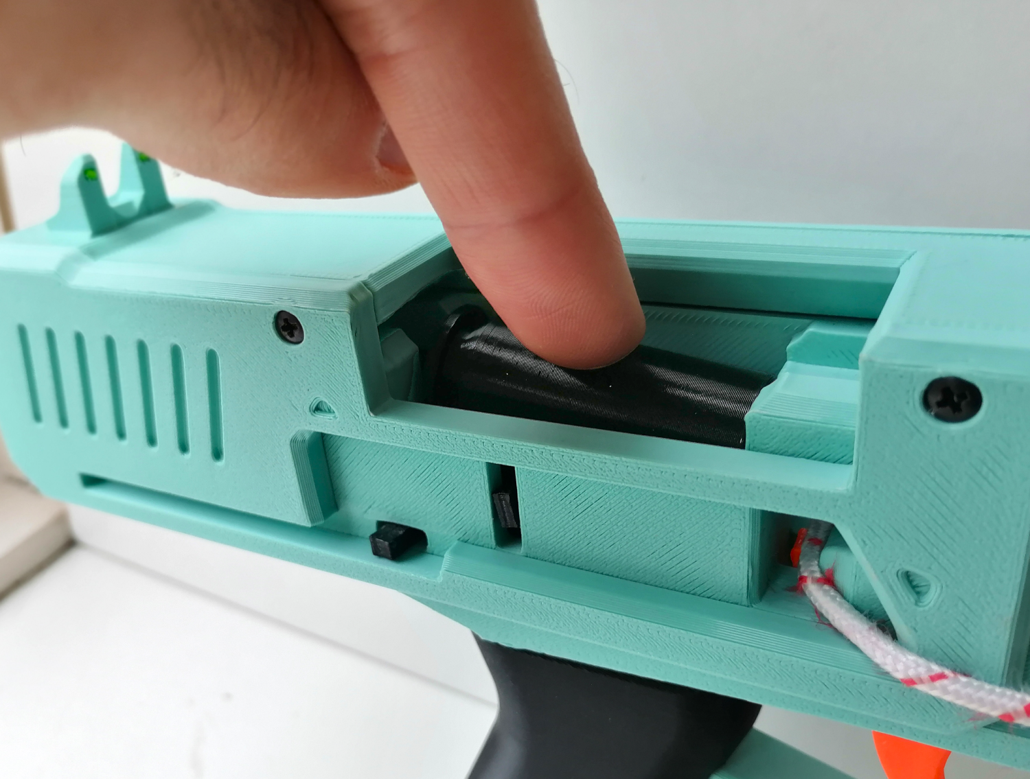 Miniatura 4 do modelo 3D SKLEP mk1_Shell ejecting Nerf string blaster