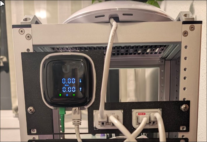 Ufiber Nano G + PoE