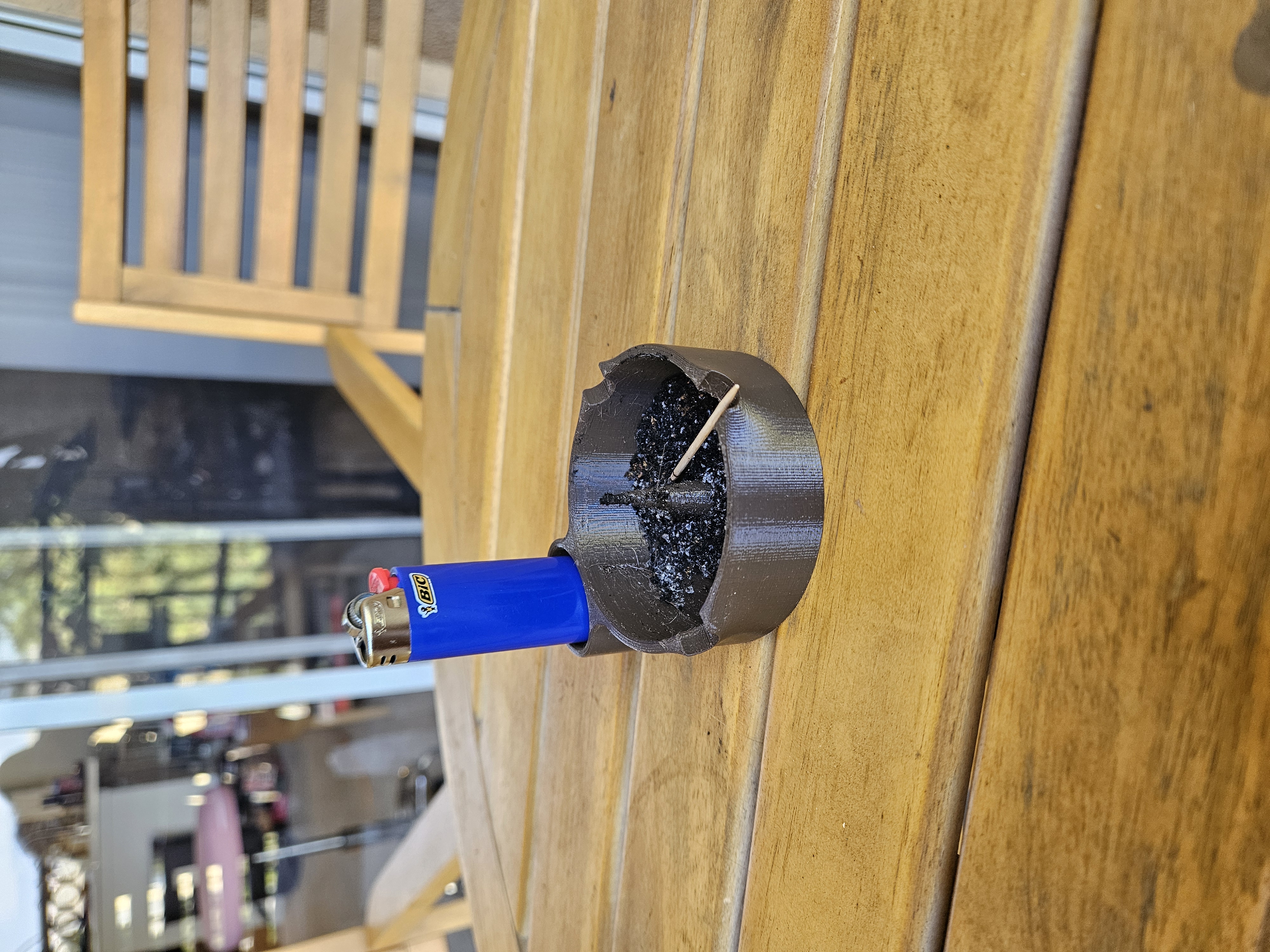 Ashtray debowler with lighter holder