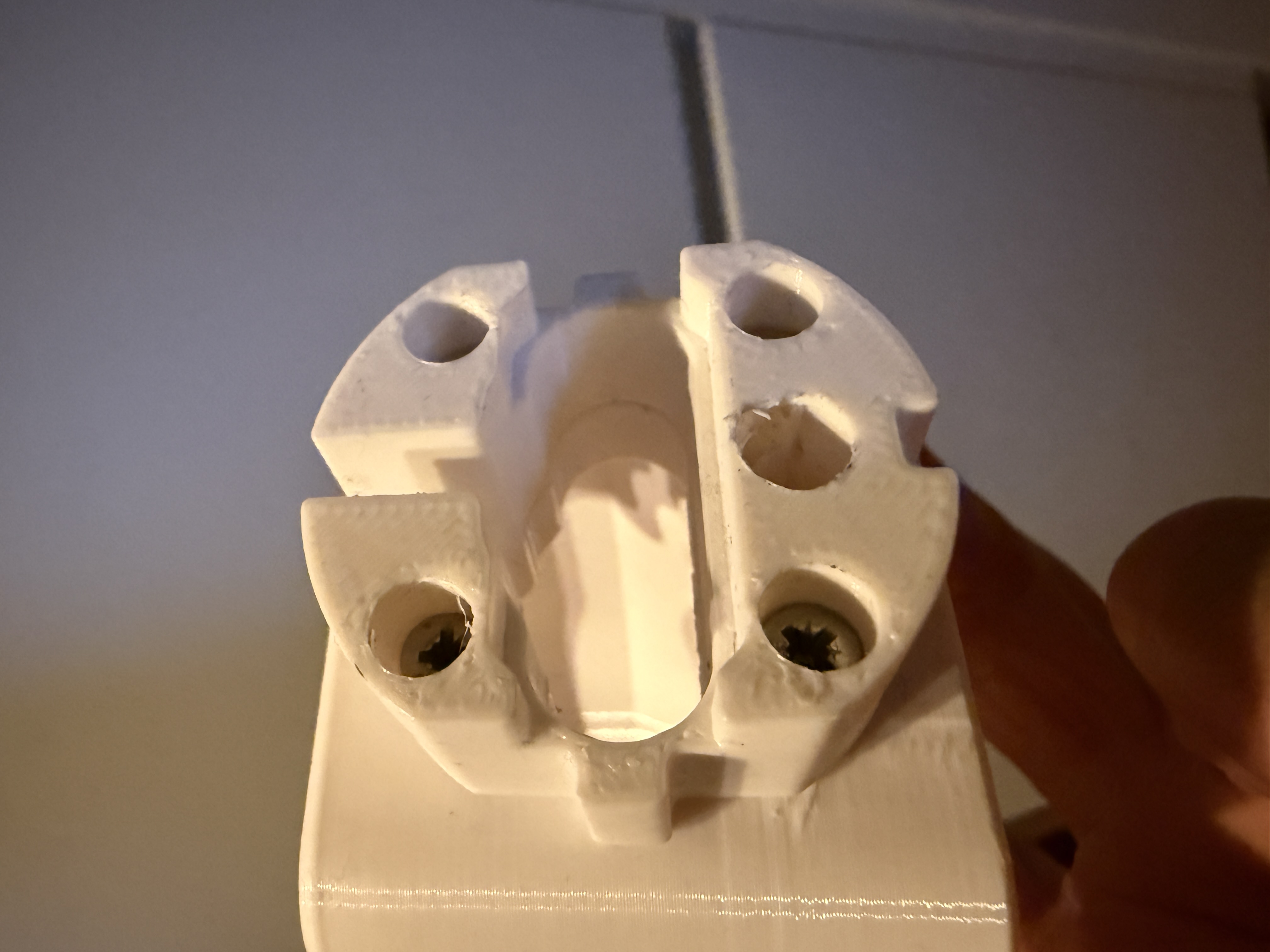 Braun Toothbrush Base - Plug For Shuko and French Sockets