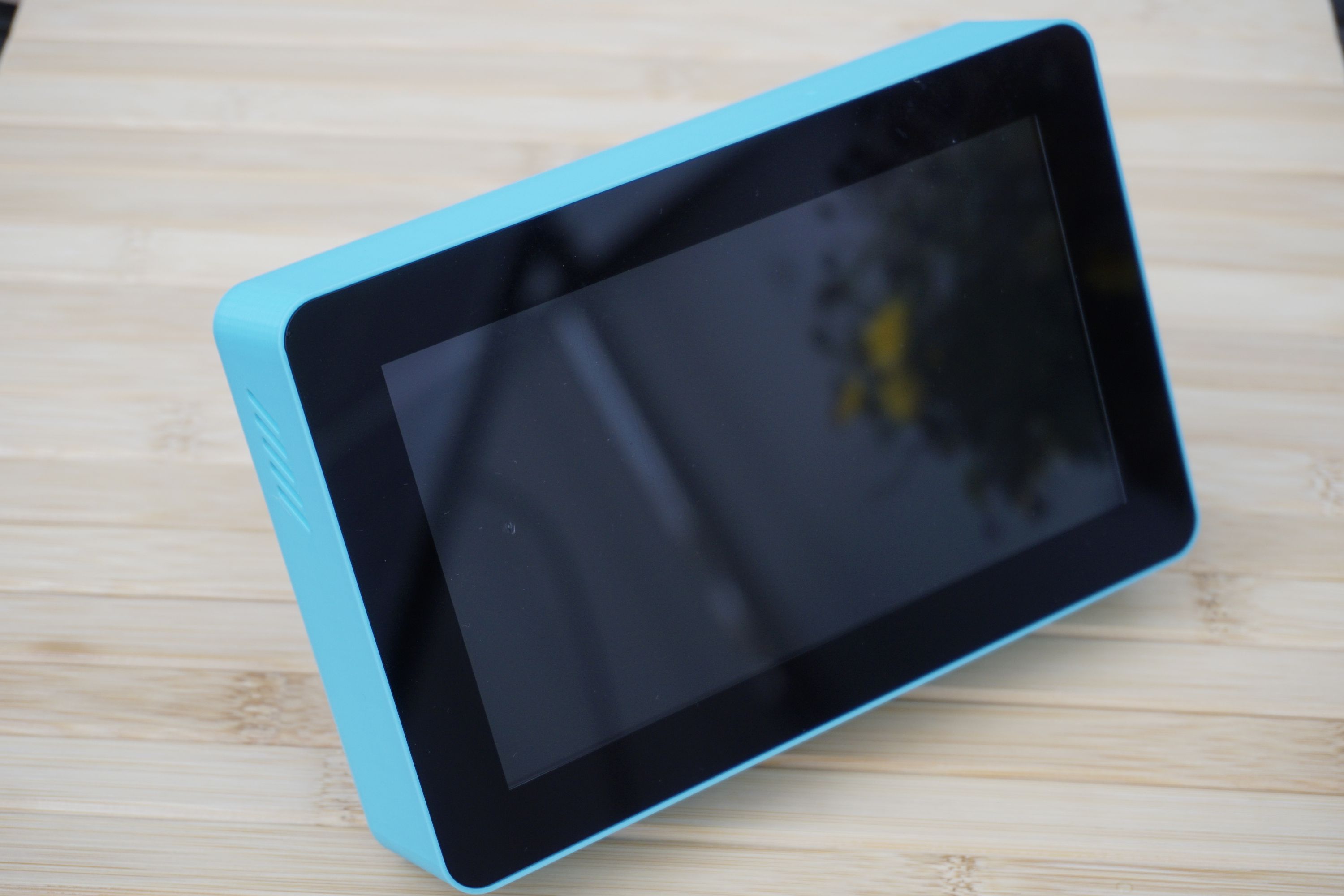 Raspberry Pi 7" Touch Display 2 Frame for RaspberryPi 4 - Horizontal by Nerdiy.de