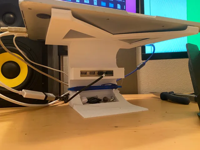 Laptop stand