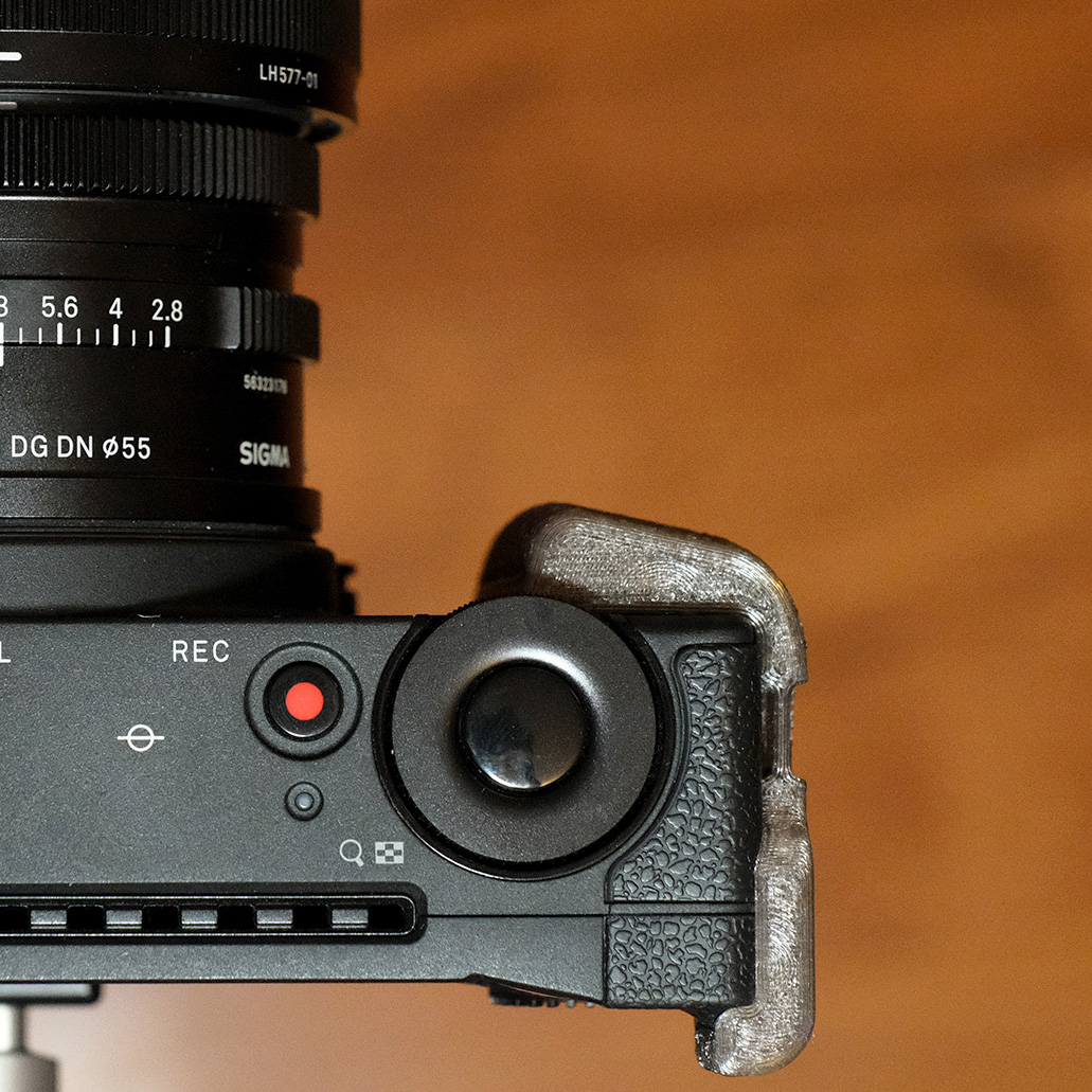 Sigma fp right side grip + thumb grip + strap connector