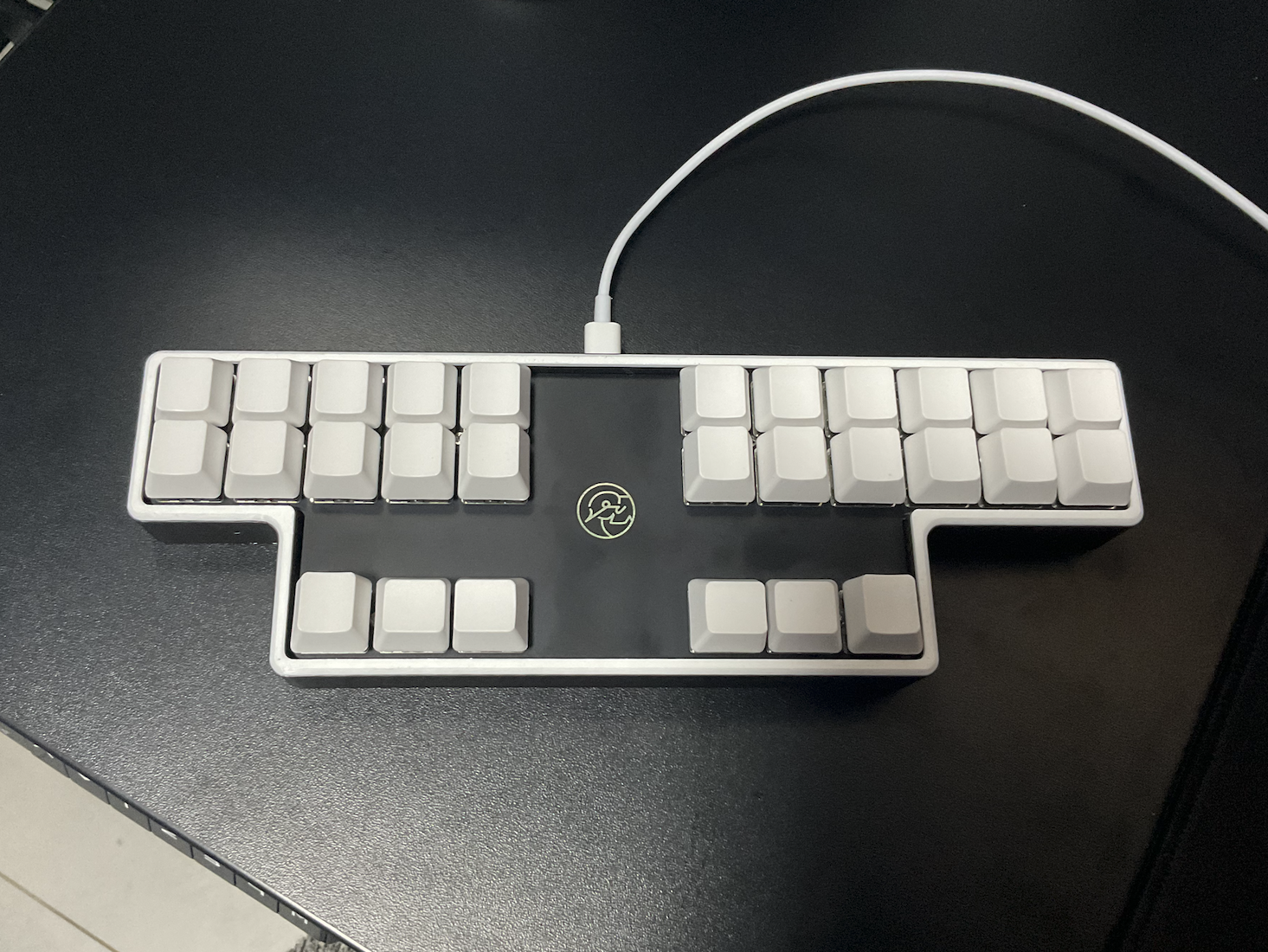 Uni V4 Case
