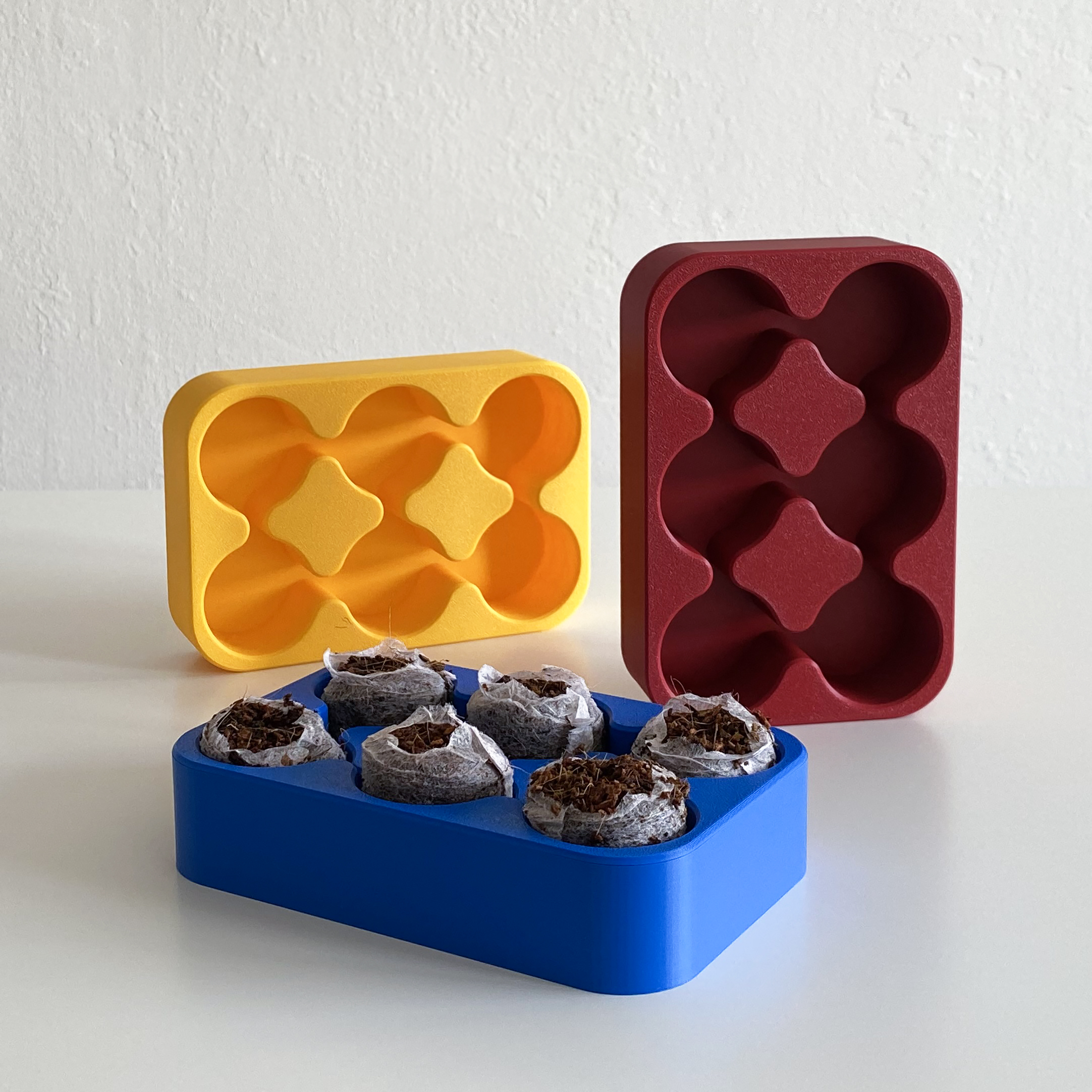 Seed starter, seedling tray, peat
