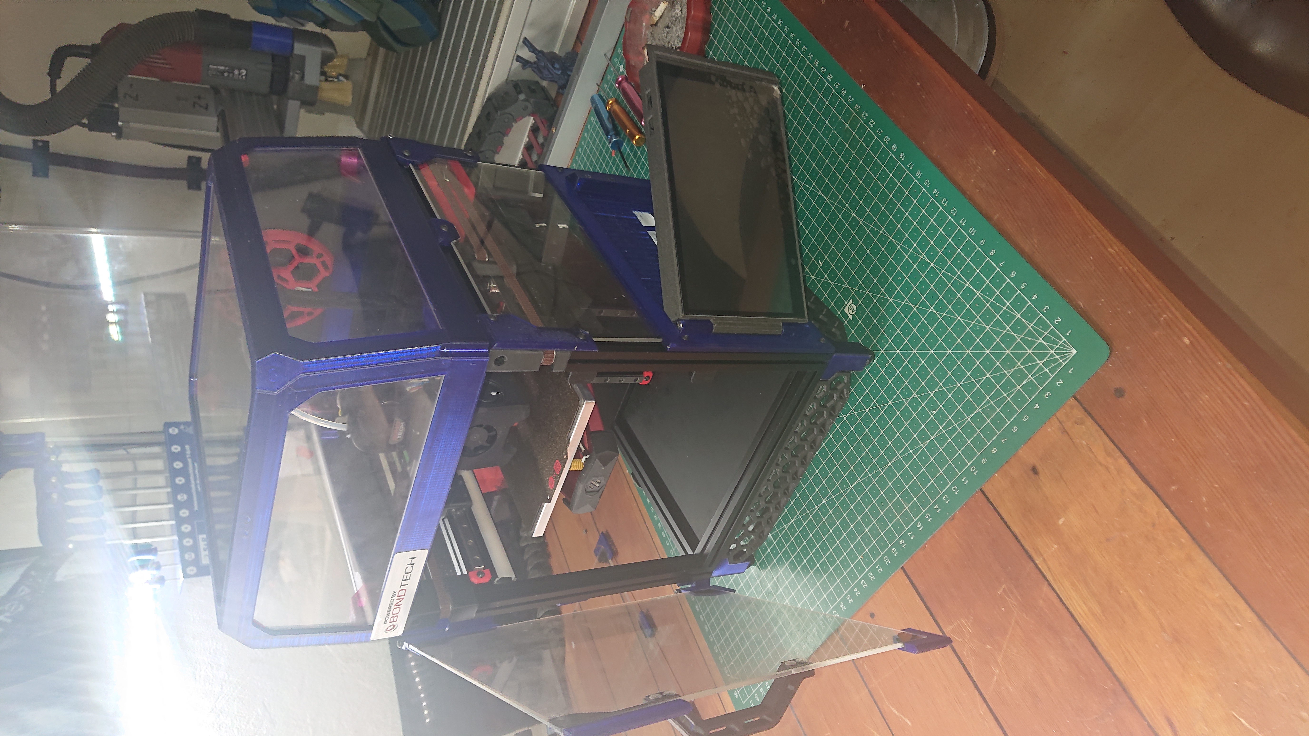 Voron V0 - Seitenplatte mit BTT - 7 Zoll Monitor,klappbar