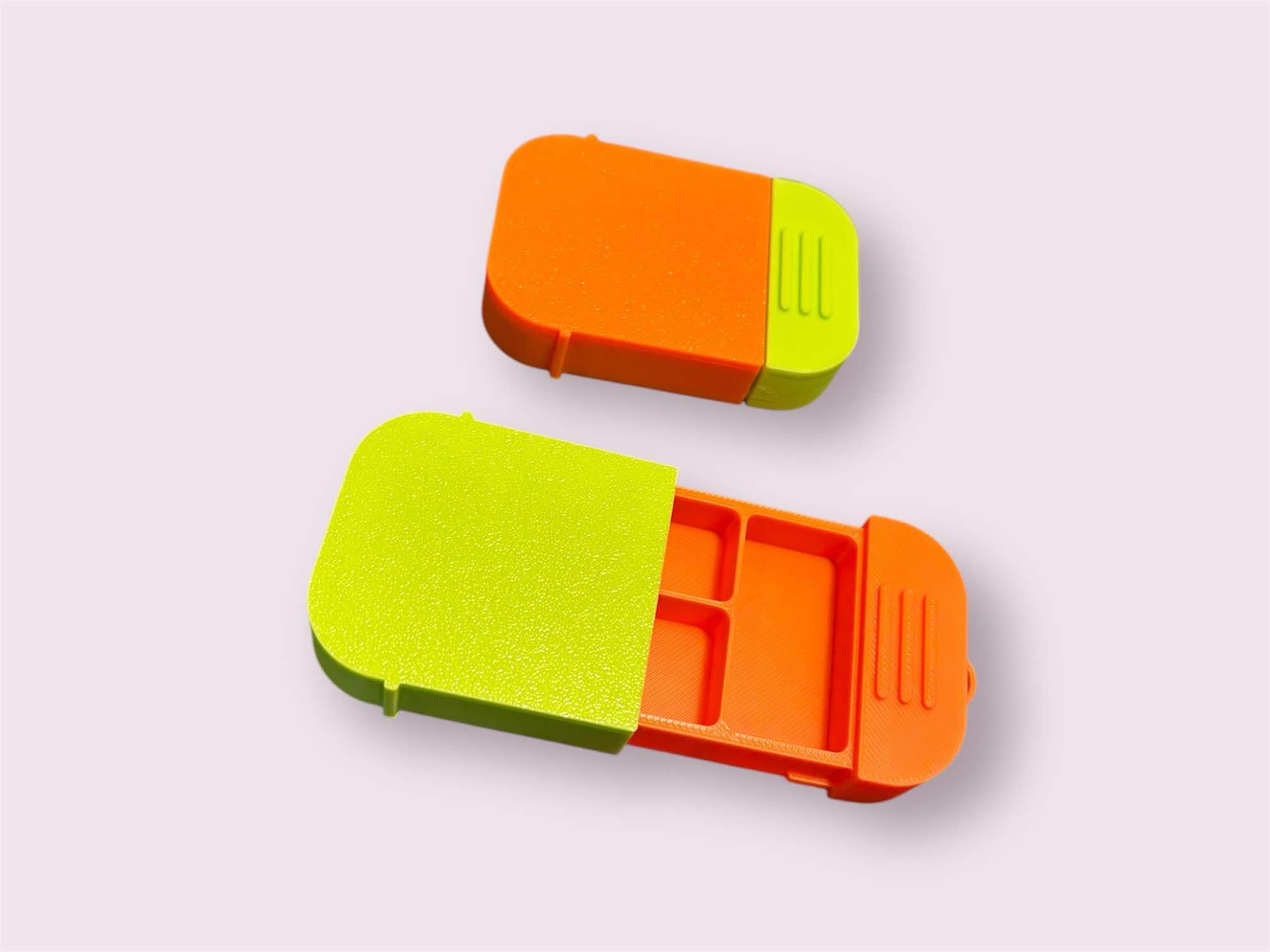 Small travel case with compartments for jewelry or pills