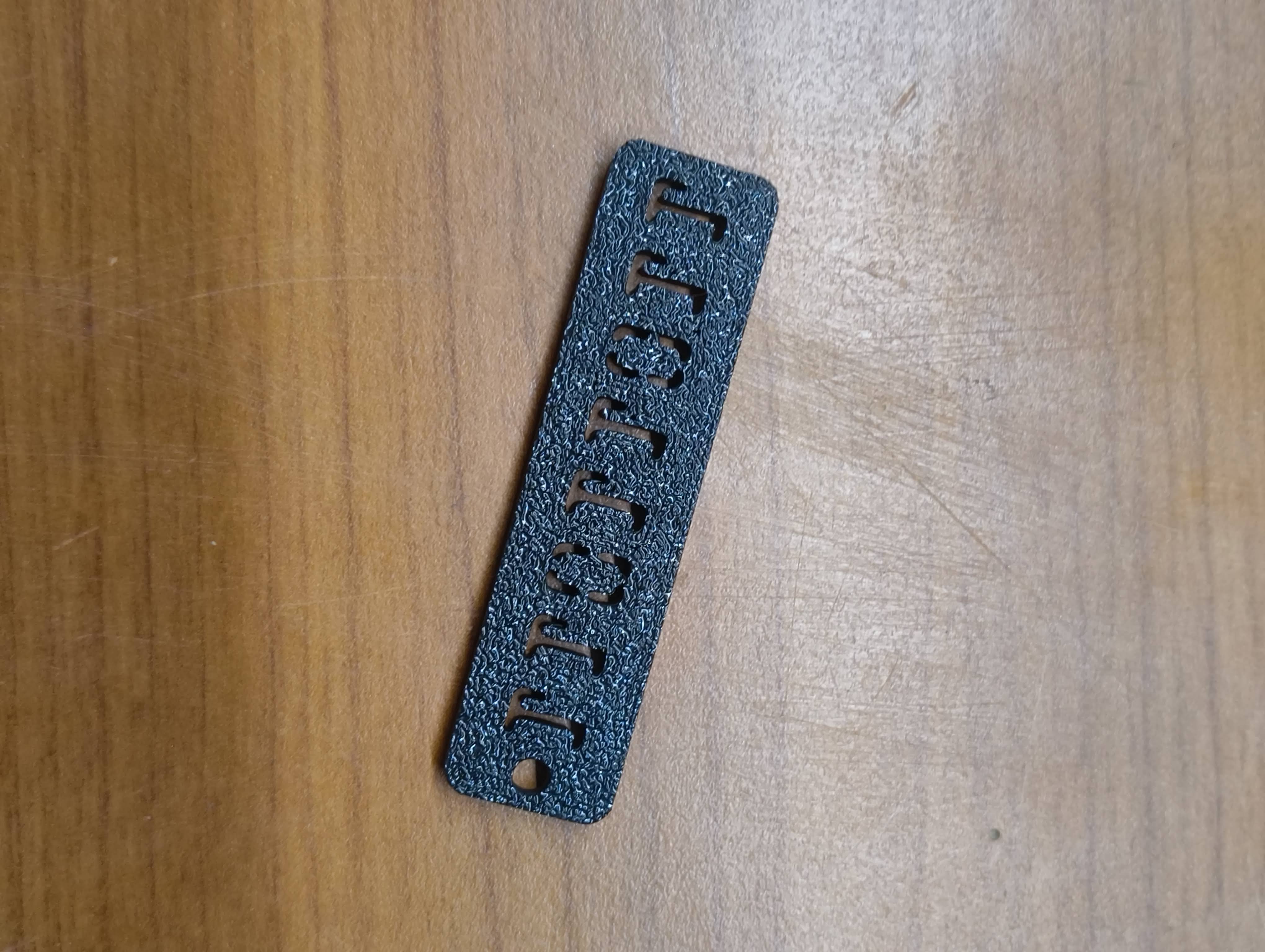 Binary code keychain — thumbnail 2