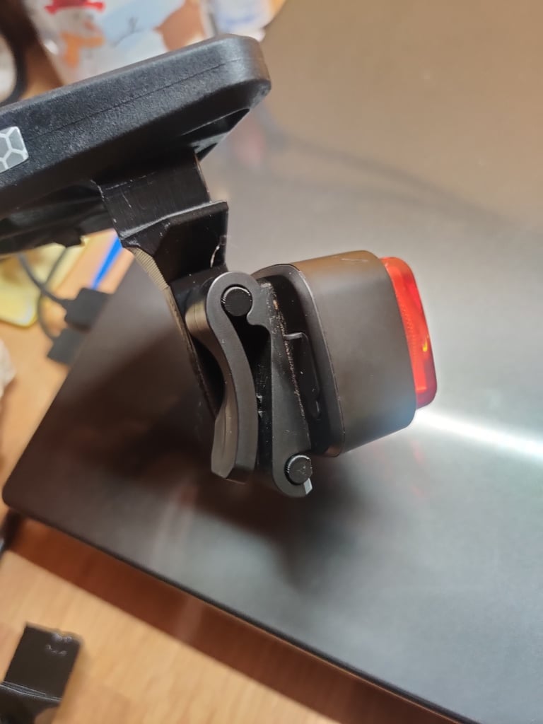 Beleuchtung für Qeridoo Sportrex 2 an den Protektoren vorn & hinten -- Lighting for Qeridoo Sportrex 2 on the front and rear protectors — miniatura 8