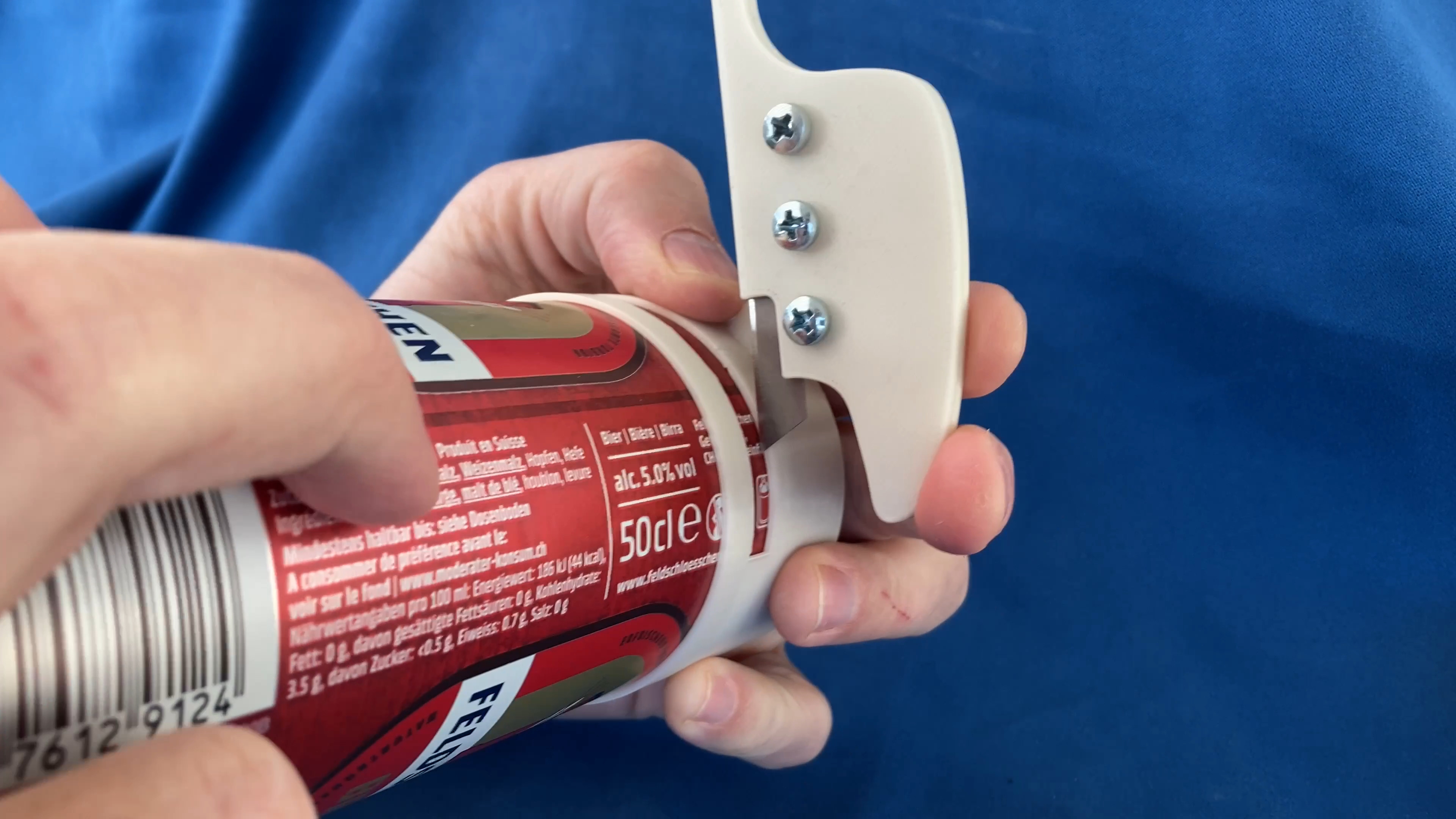 Soda can slicer