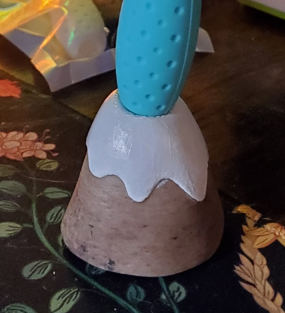 Skyrim Sweetroll Apple Pencil Holder