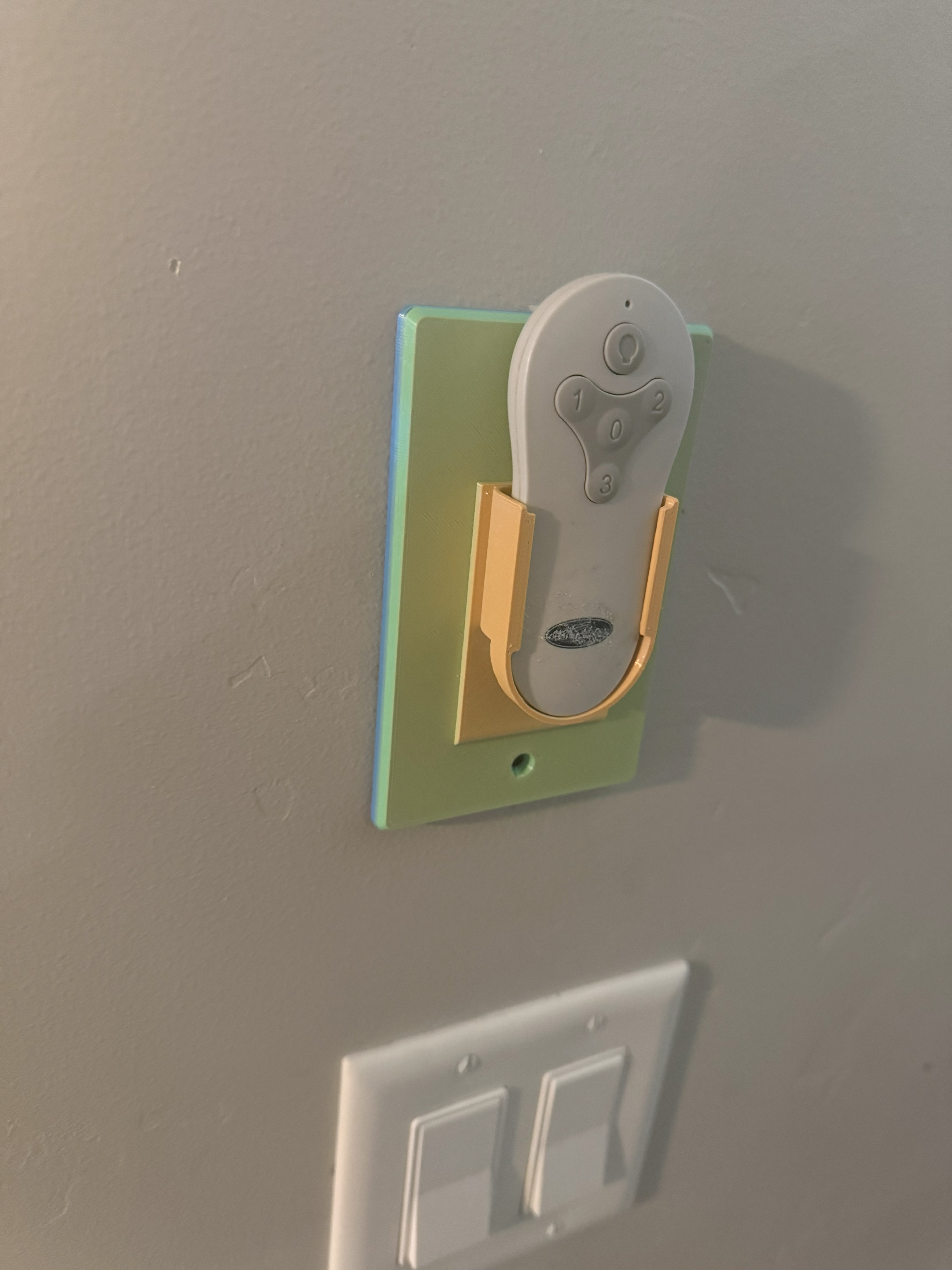 Light Switch Celling Fan Remote Holder (Harbor Breeze Remote)