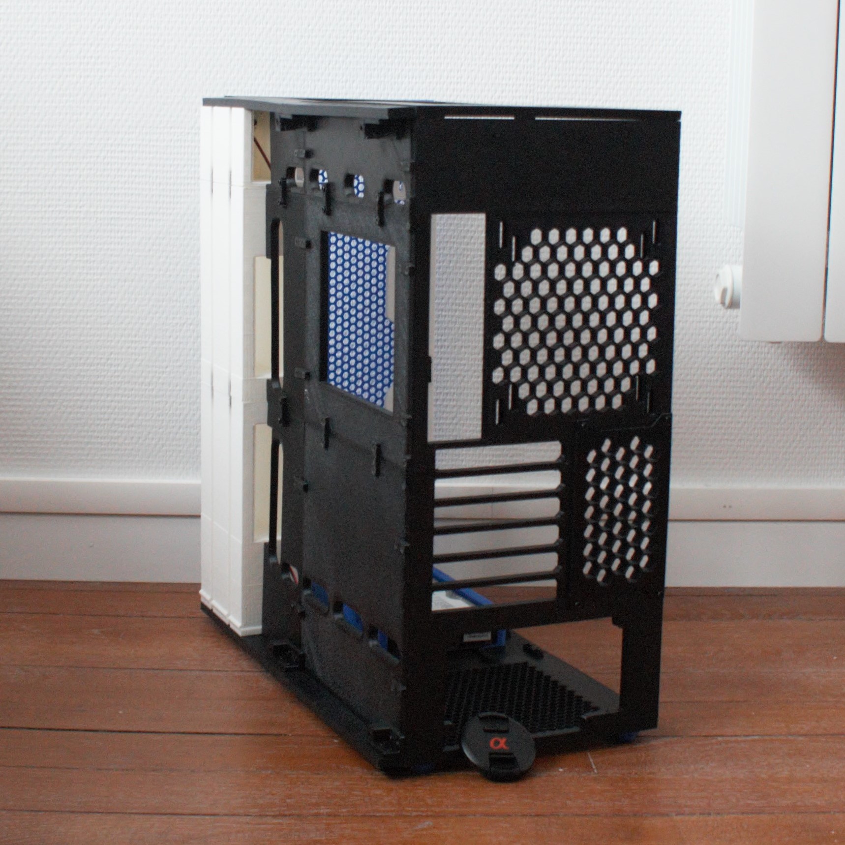 Miniatura 9 do modelo 3D Prototype ATX PC Case