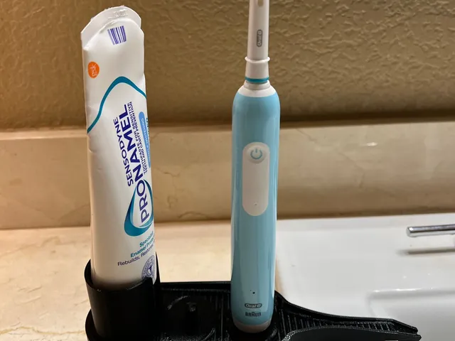 Toothbrush holder