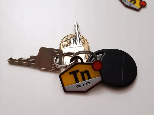 Nike Air Tn logo keychain