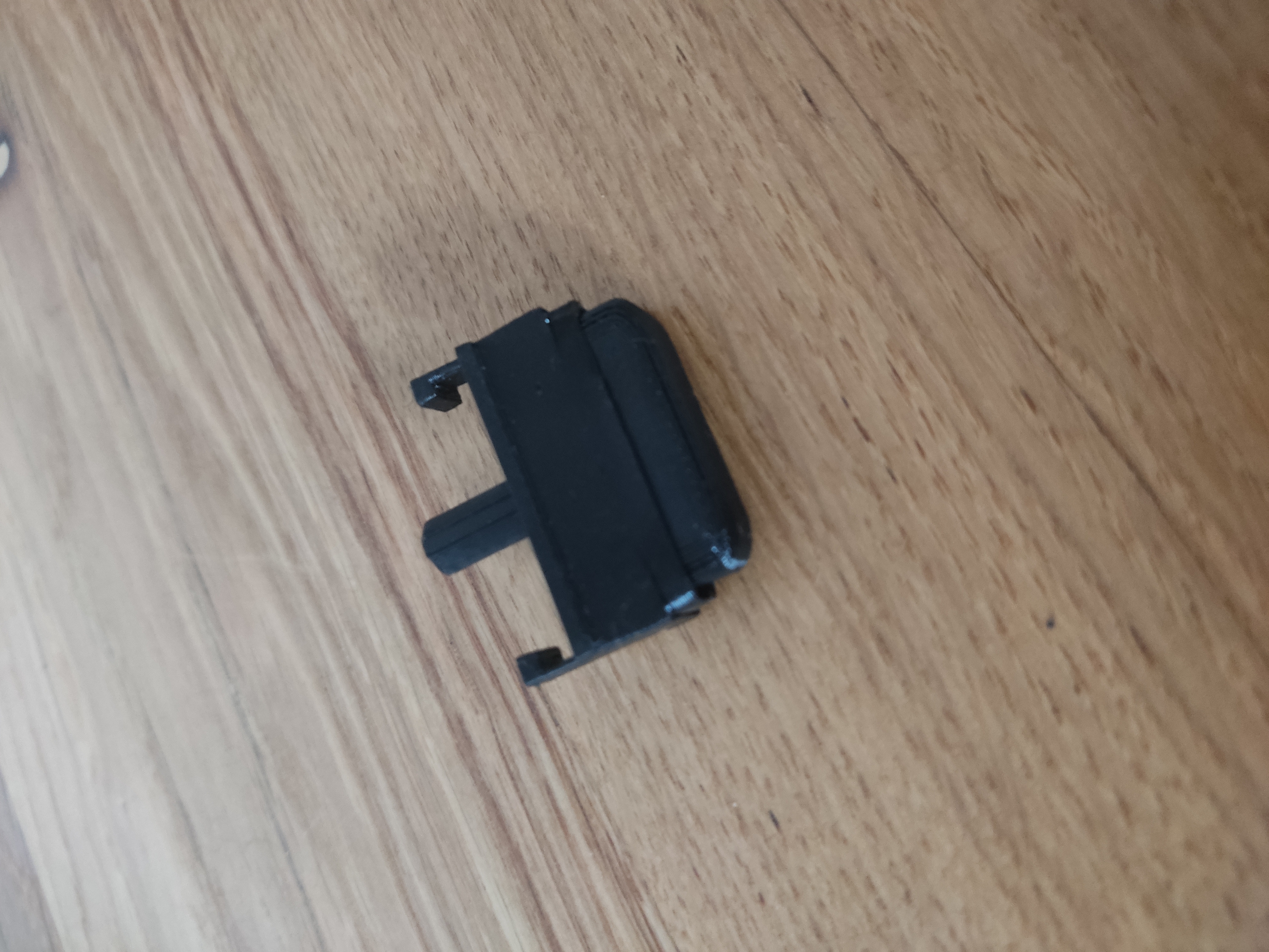 Button w124 to open the glove compartment